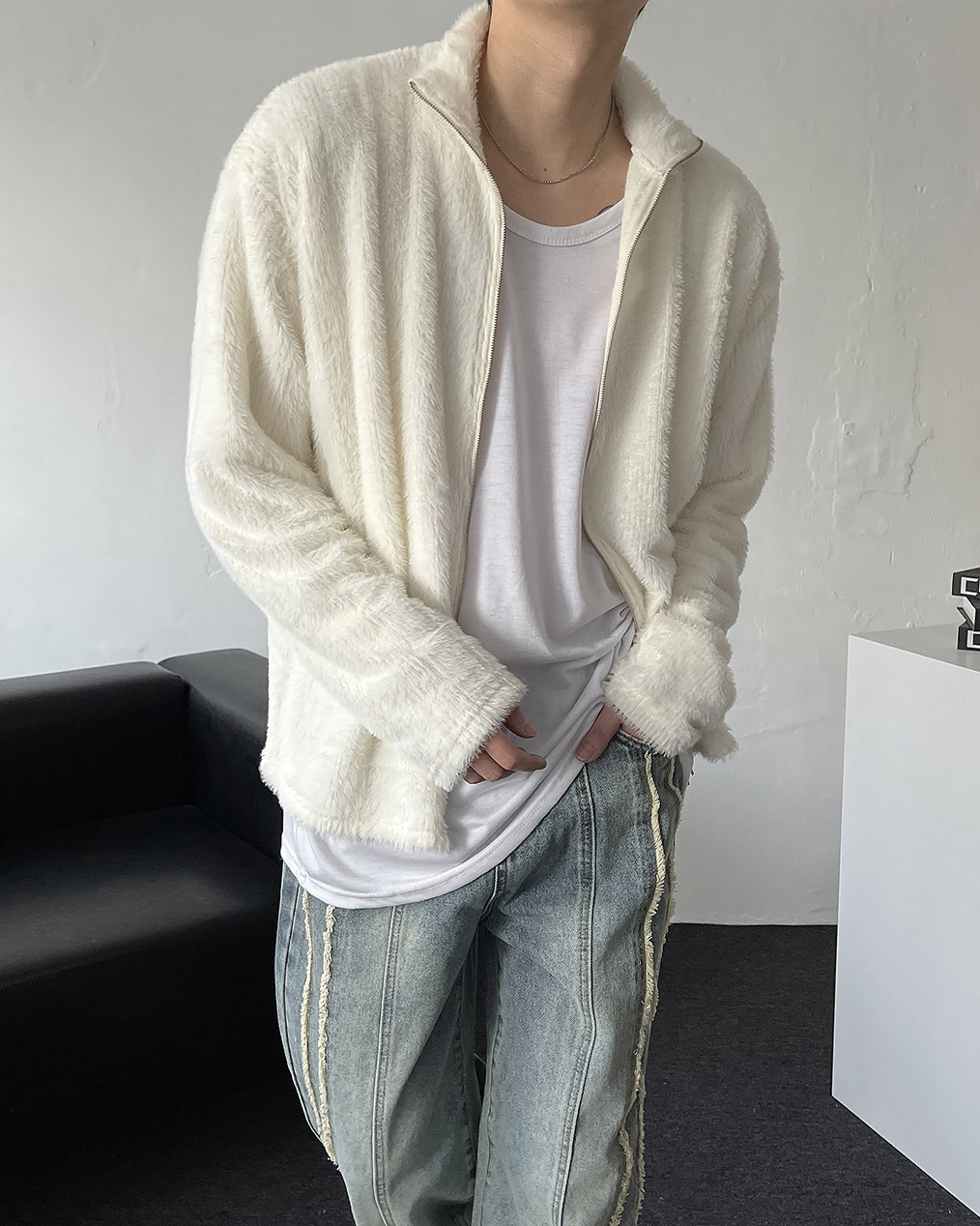 남자 하이넥 니트 집업 코디