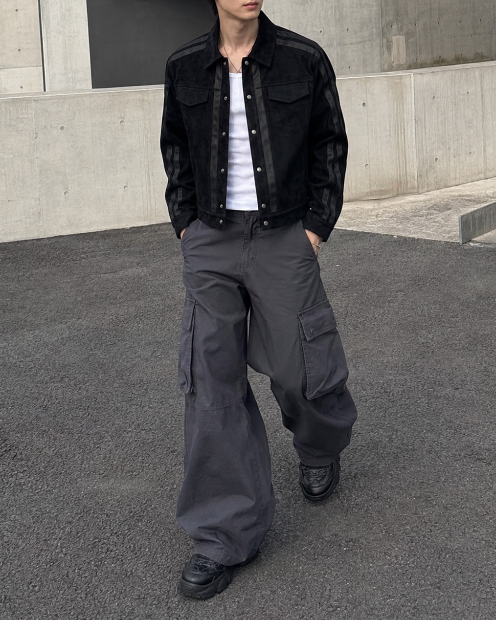 라인스냅레더자켓