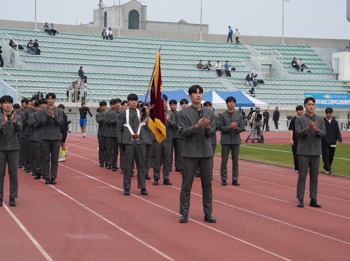 65ccf068e0f96.jpg