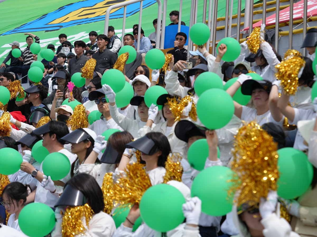 678f11ccc6a5b.jpg