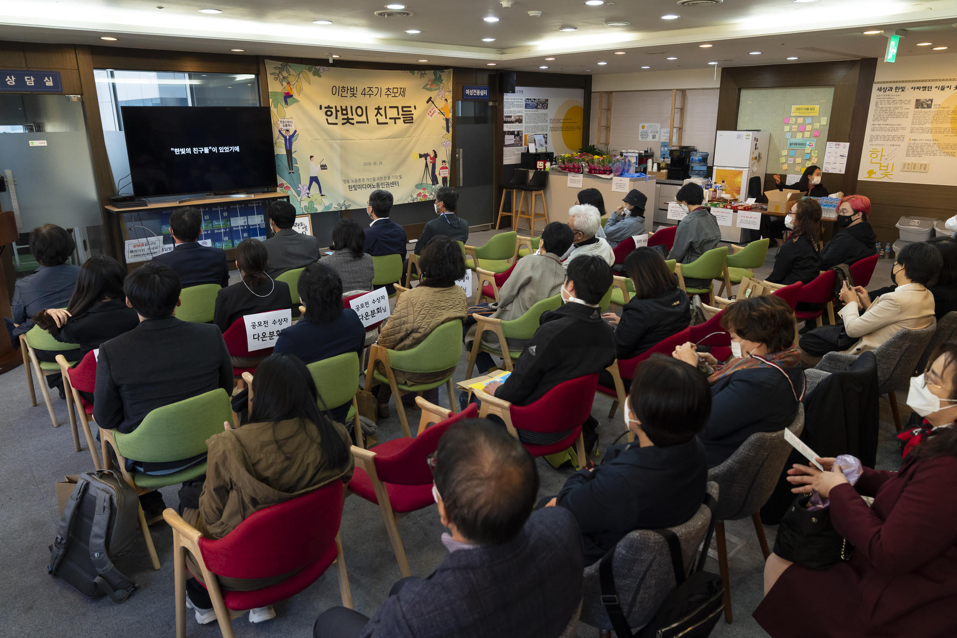 d80e8ceb386a2.jpg