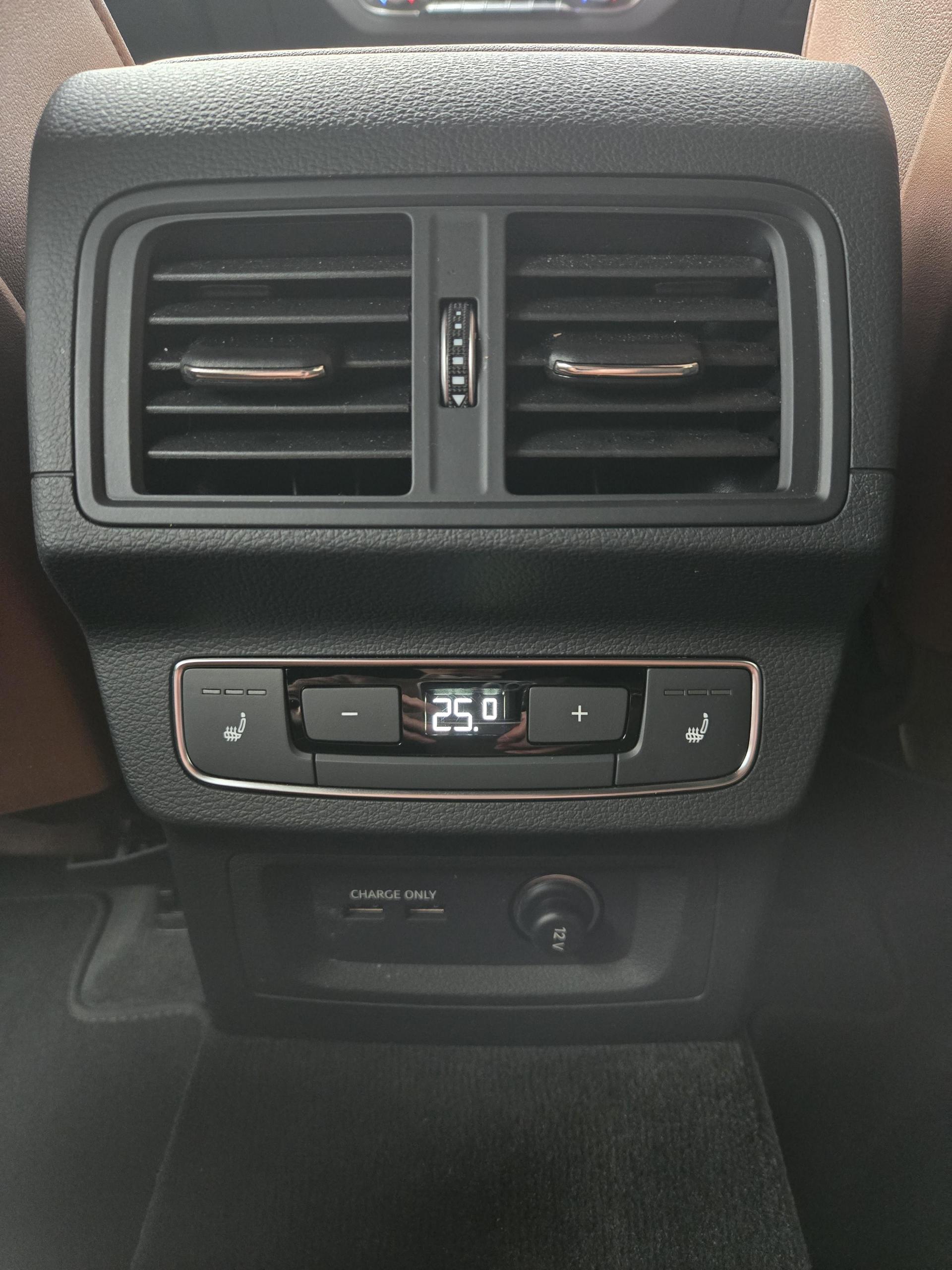 1720492c4002e.jpg