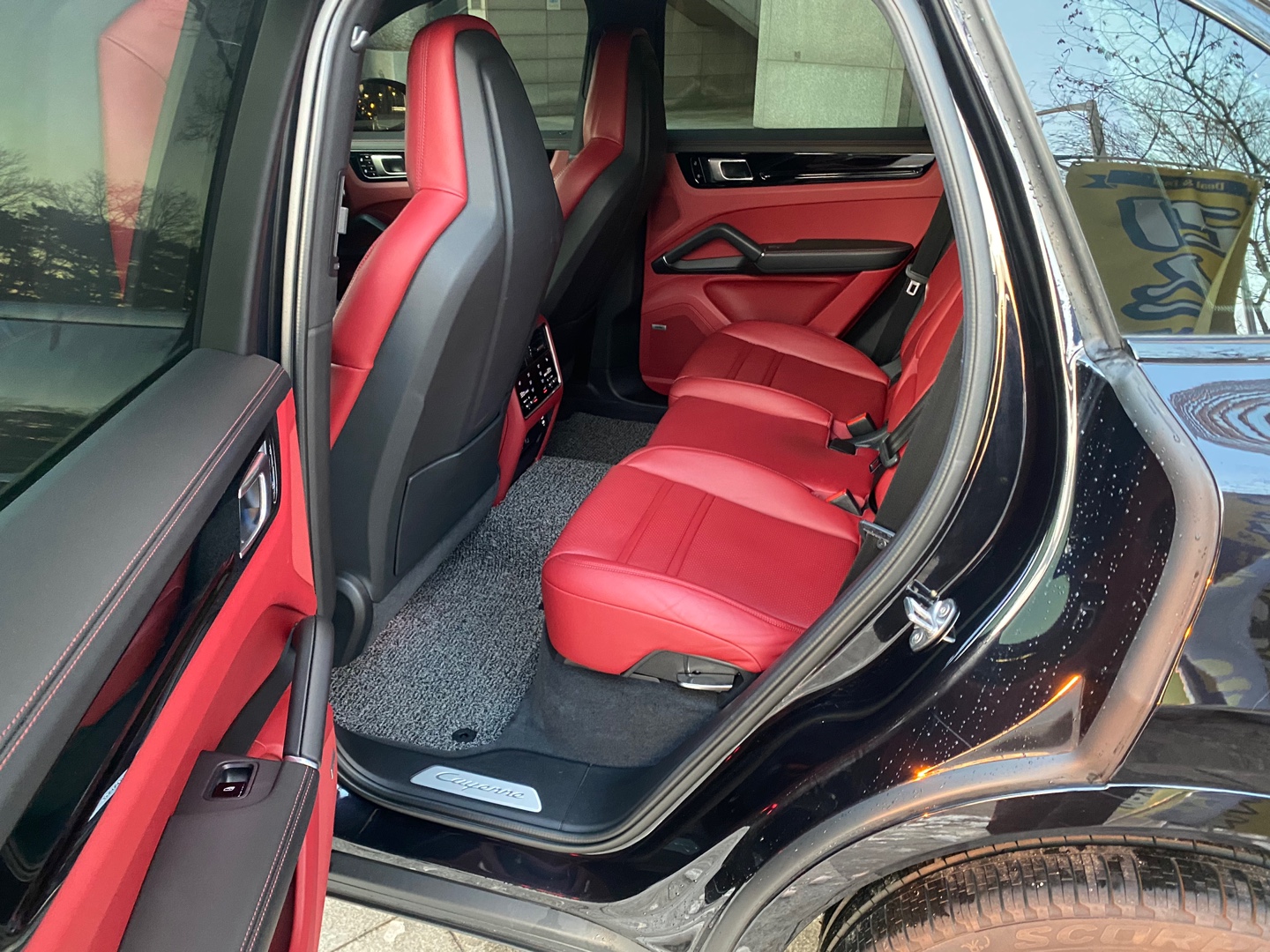 5b5105499de25.jpg