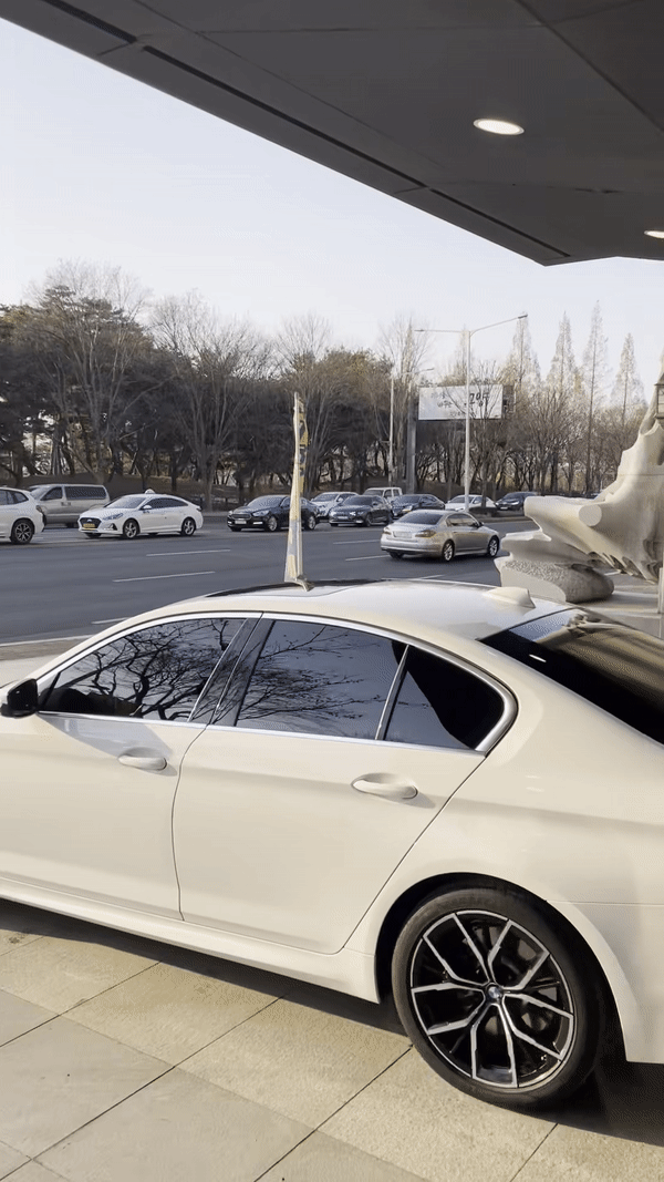 e2510c0b45d53.gif