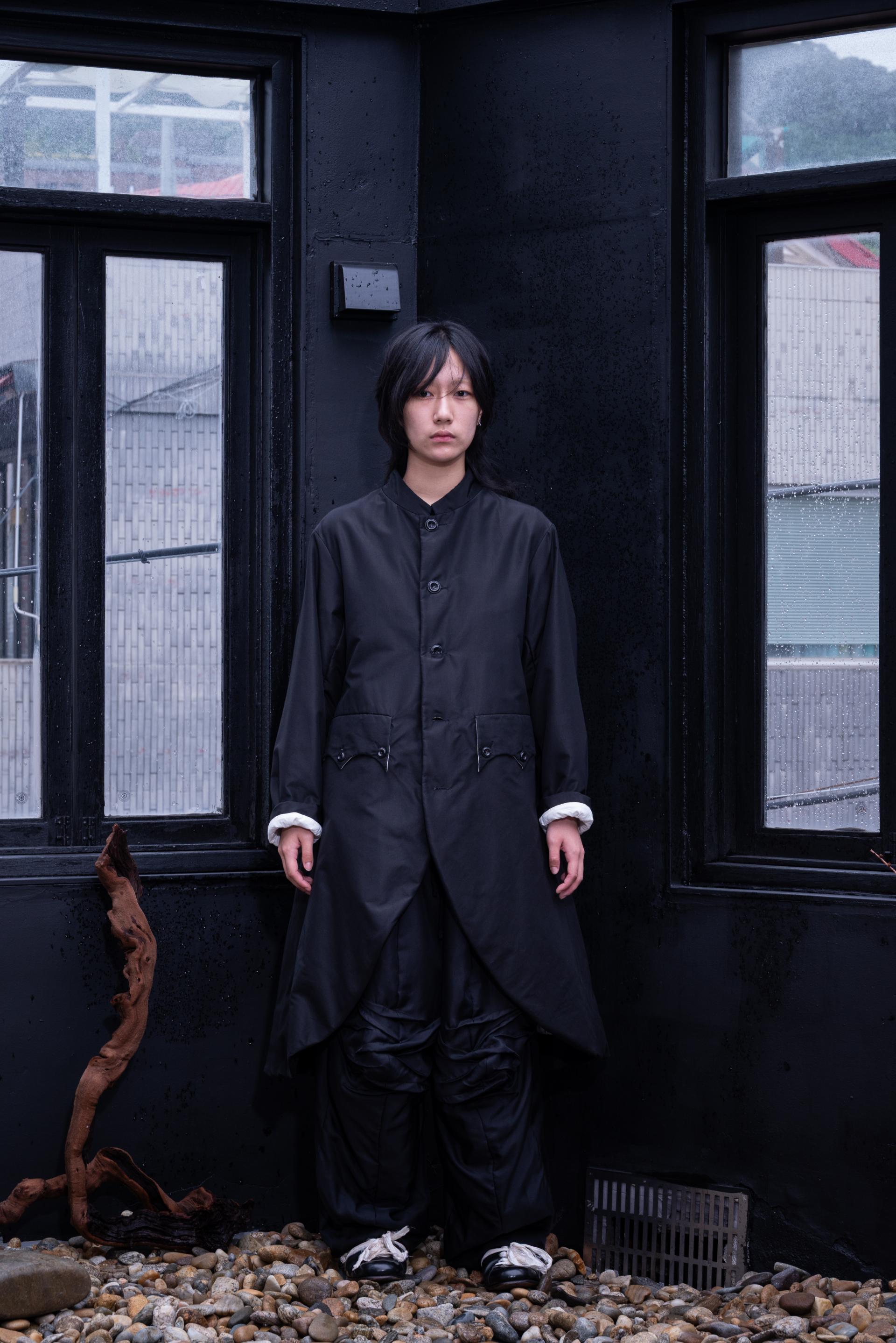 bonnet hooded silk coat