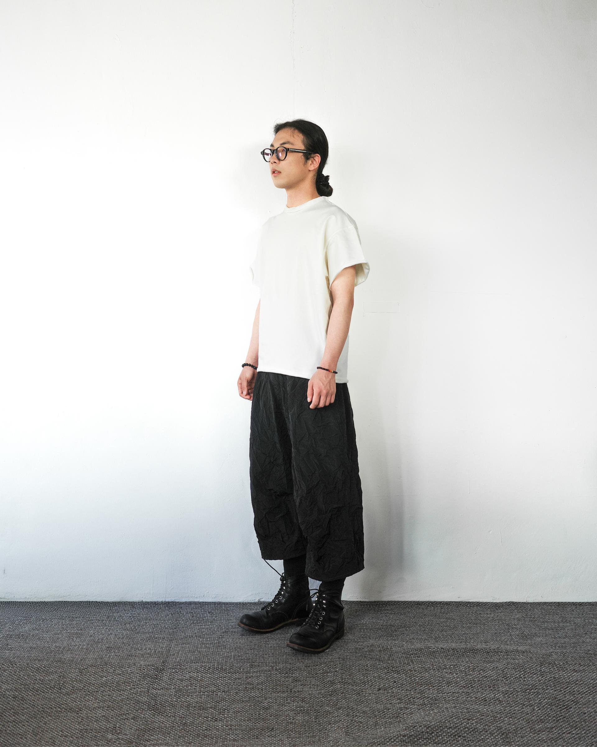 ROLLING CROP TEE