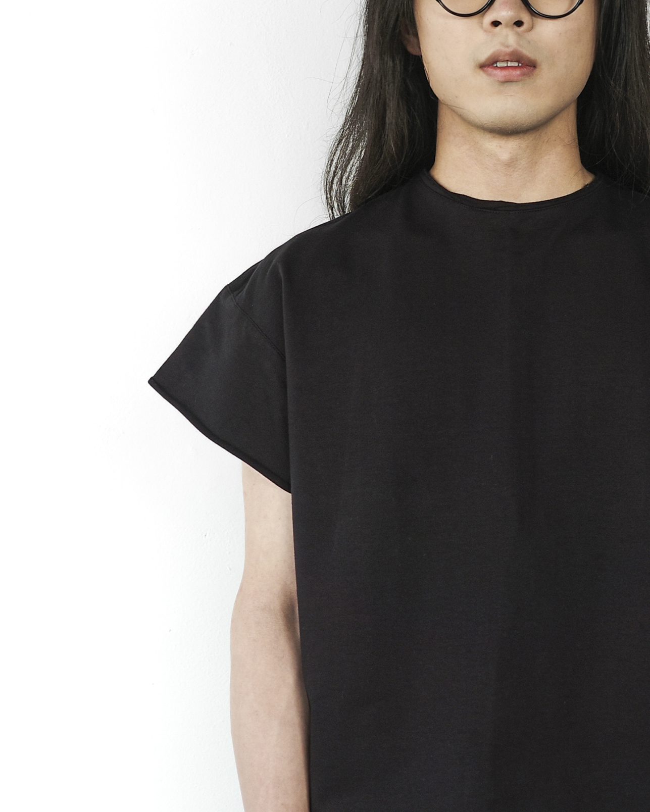 ROLLING CROP TEE BLACK