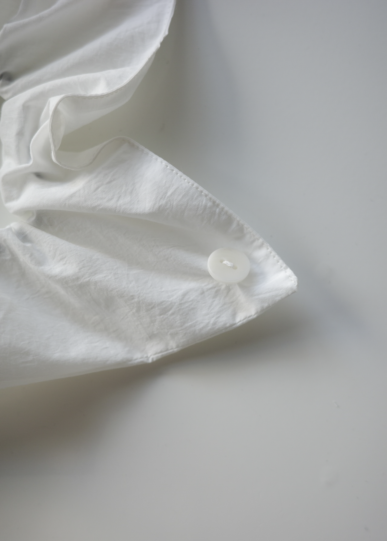 HALF SHIRT (WHITE)