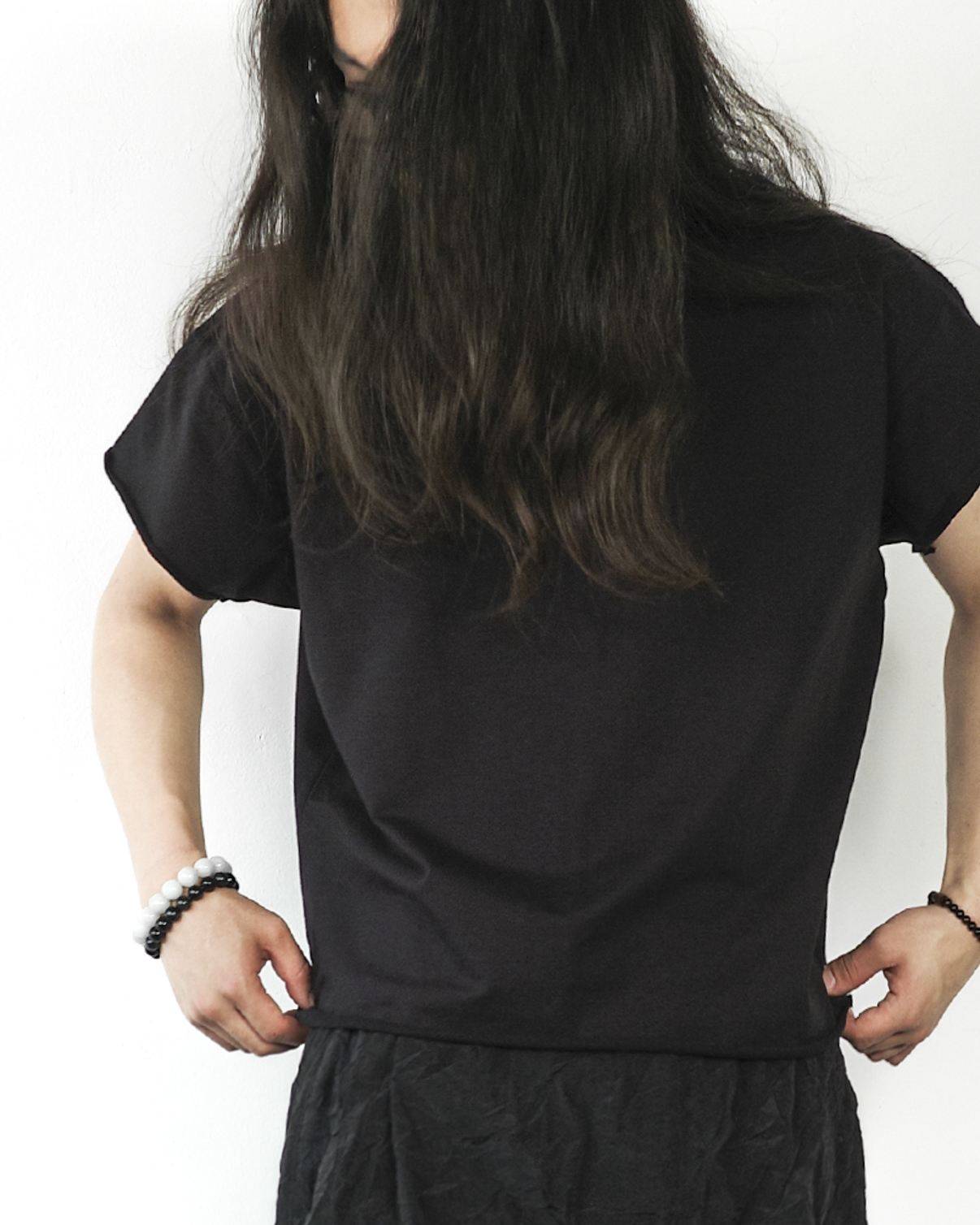 ROLLING CROP TEE