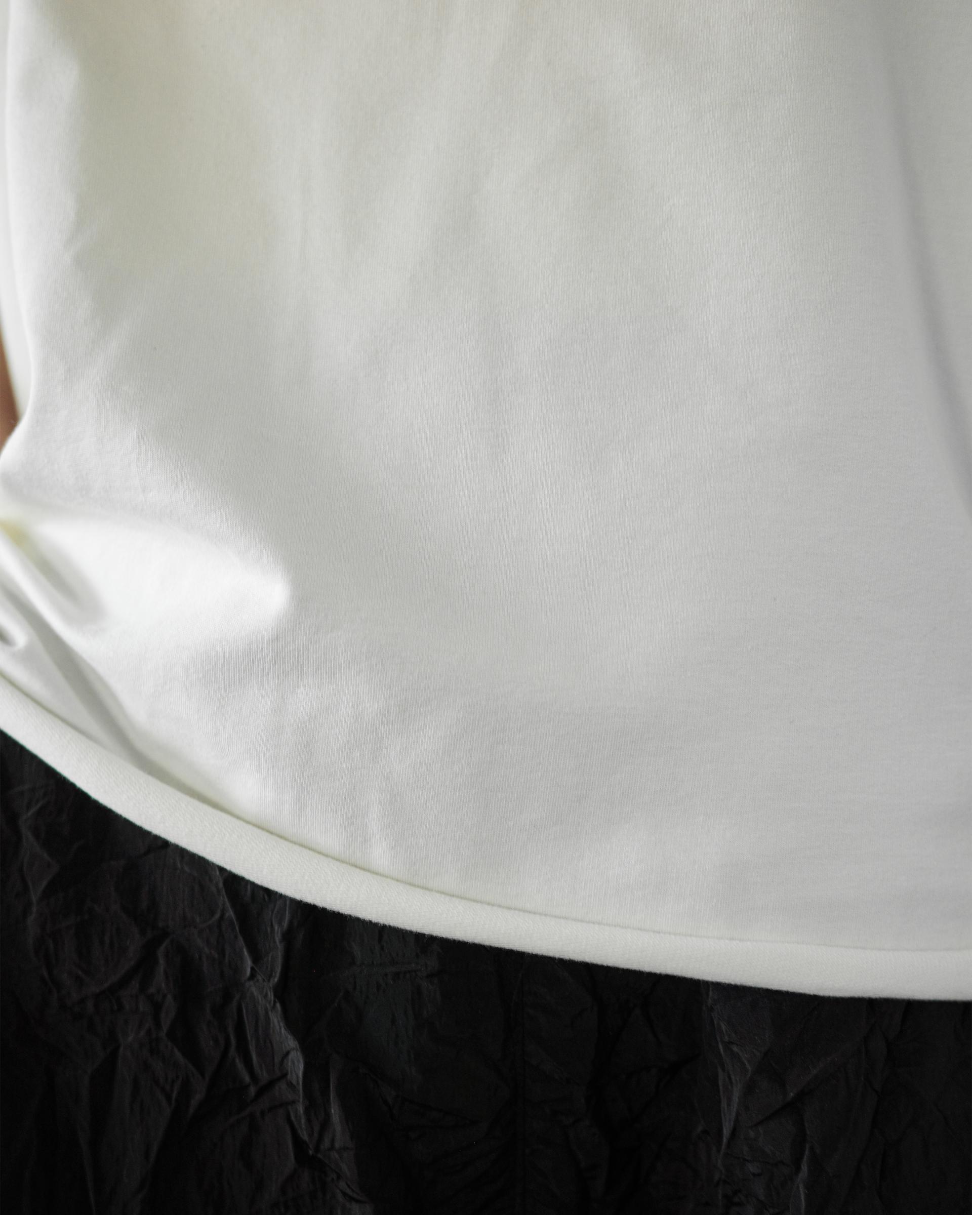 ROLLING CROP TEE