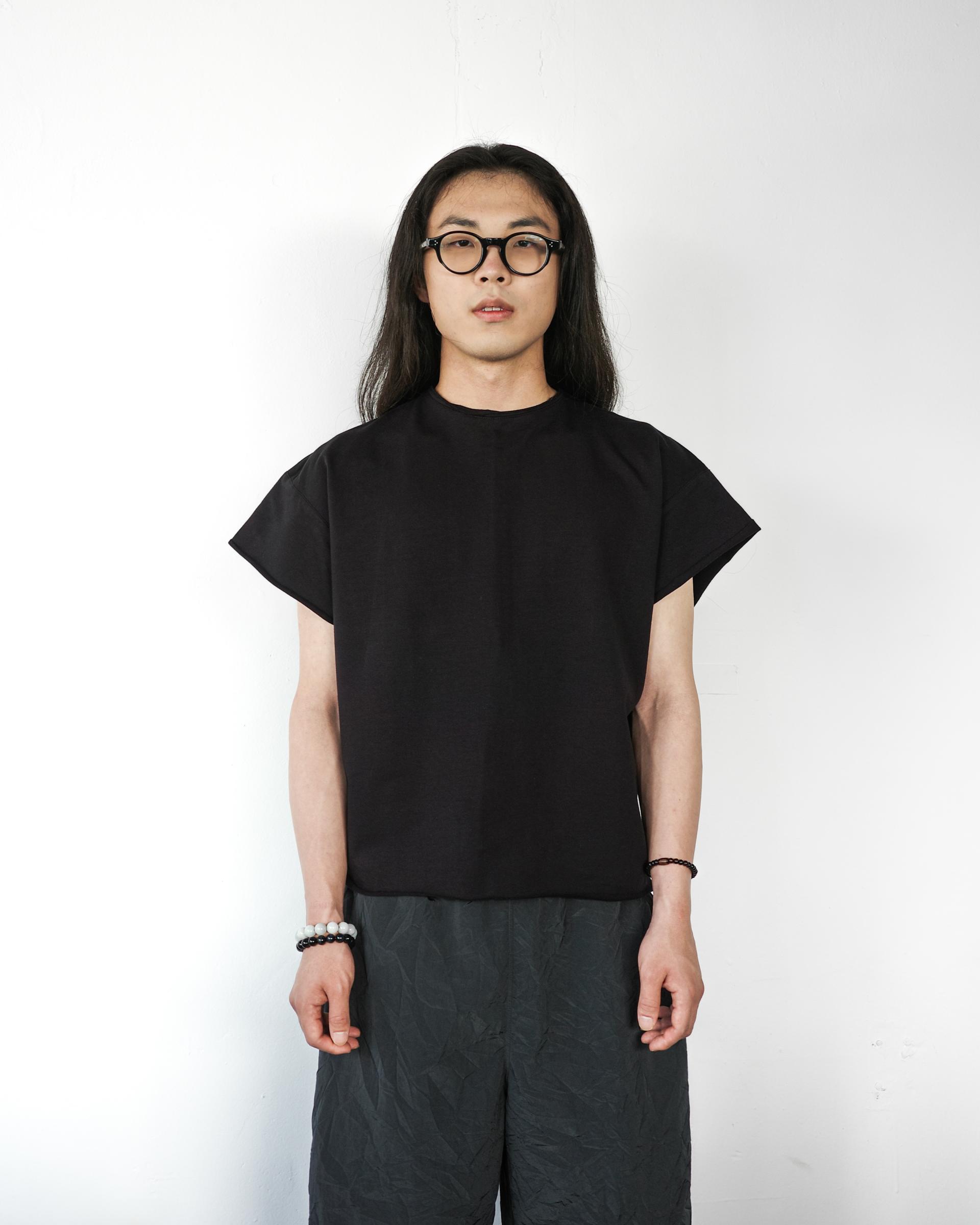ROLLING CROP TEE