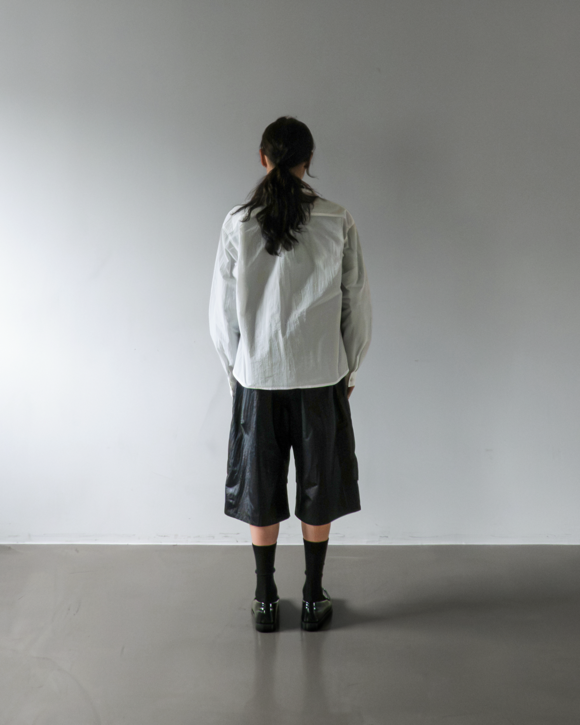 ESSENTIAL WORK SHIRT (WHITE)