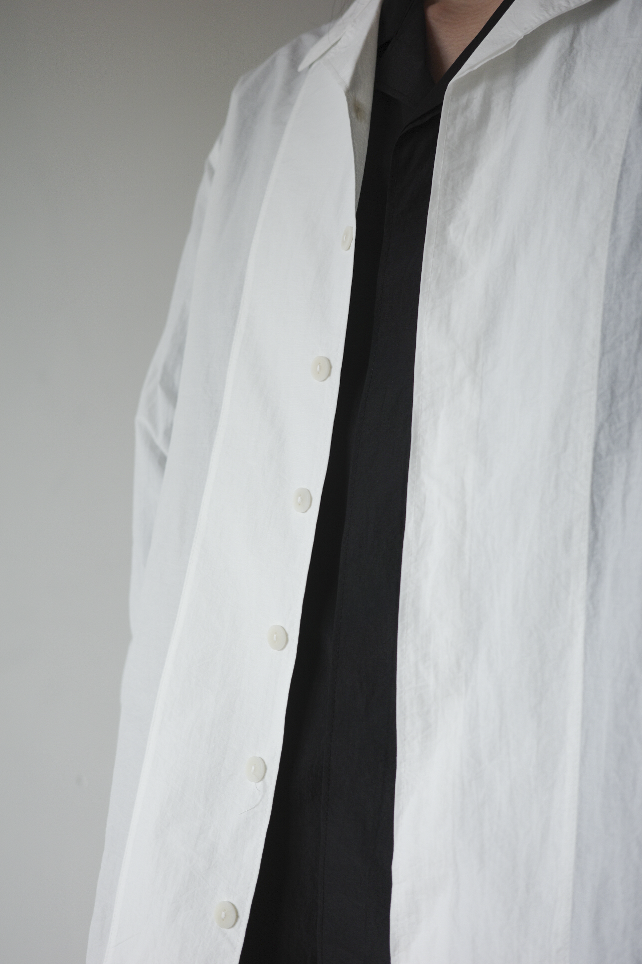 ESSENTIAL WORK SHIRT (WHITE)