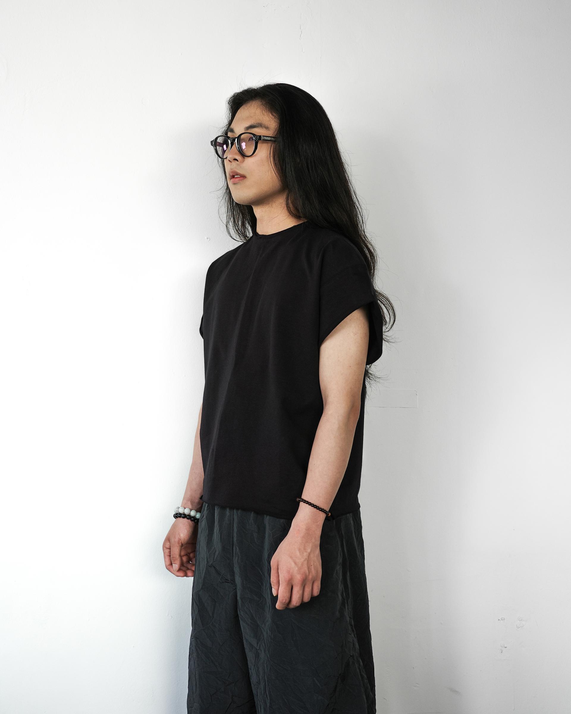 ROLLING CROP TEE