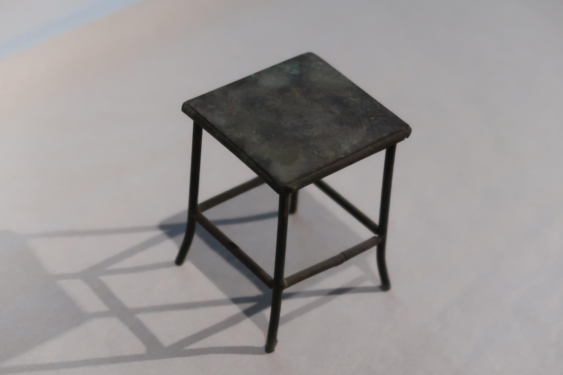 앤티크 동 받침