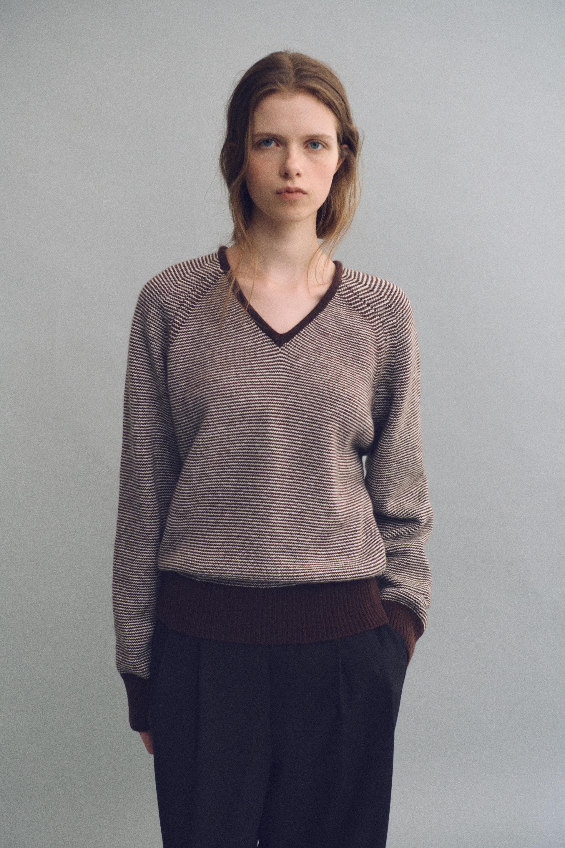 pipe v-neck knit (stripe brown)