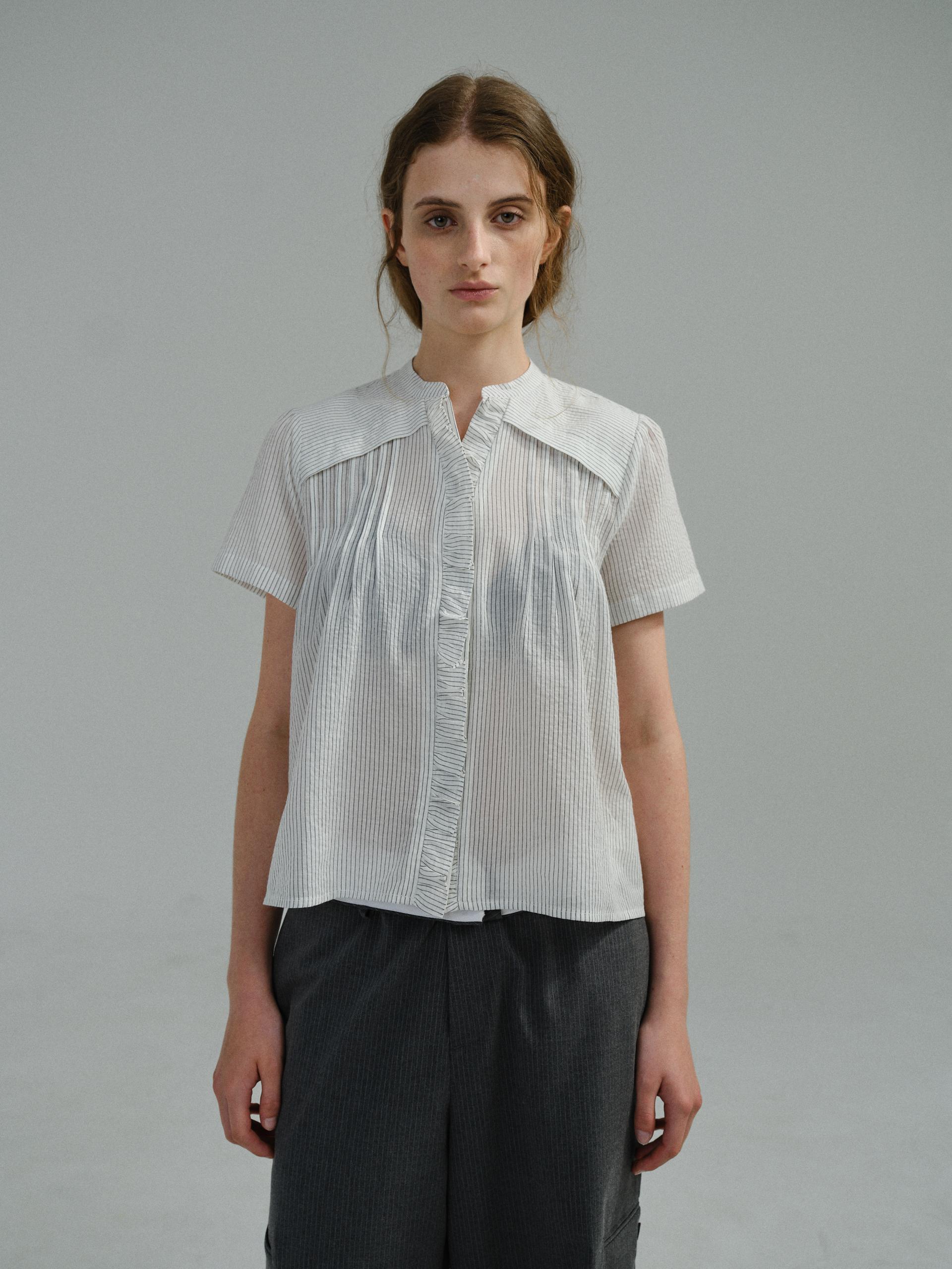 frill pintuck blouse (stripe)