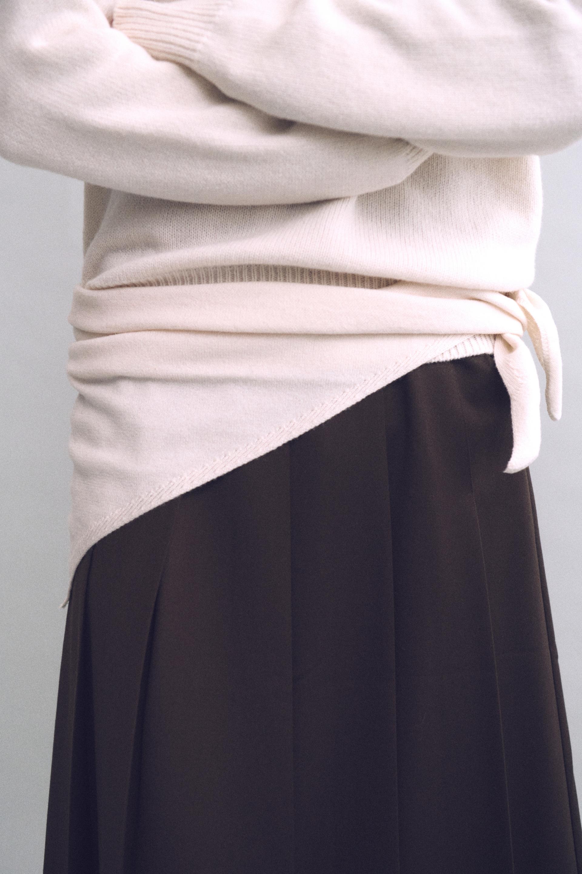 pipe v-neck knit (ivory)