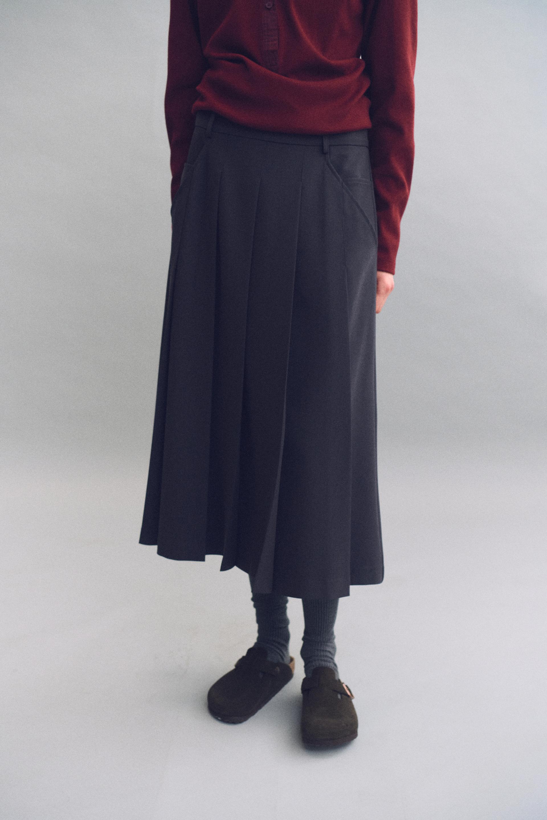 double pocket pleats skirt (charcoal)