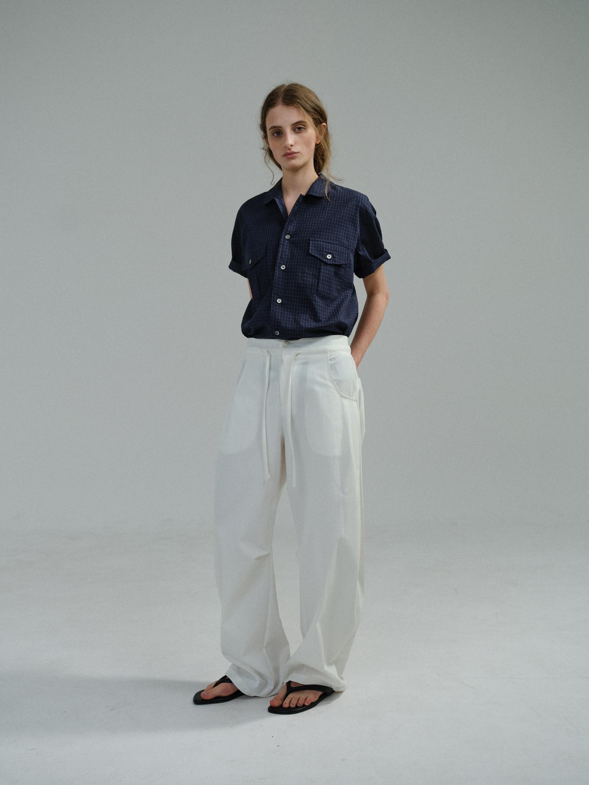 arc tuck pants (ivory)