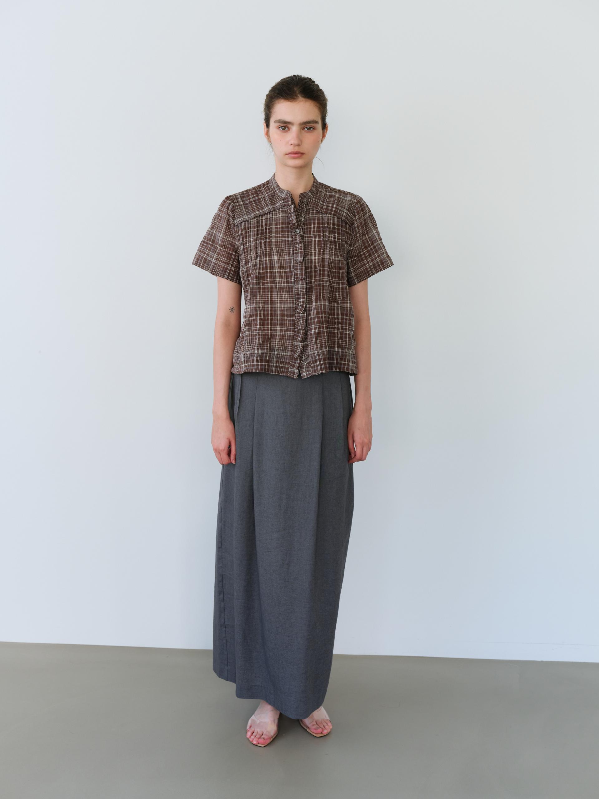 tuck maxi skirt (charcoal)