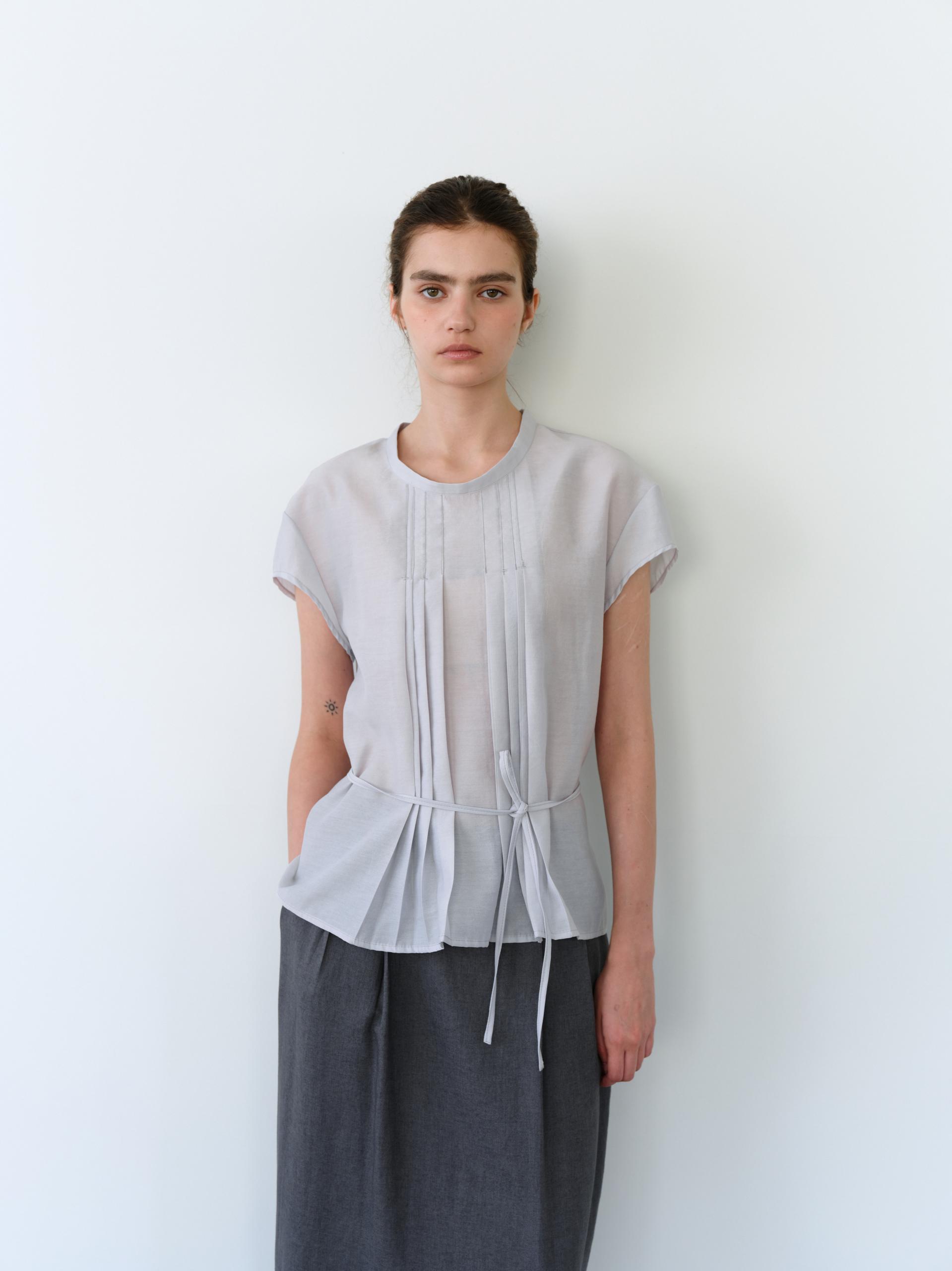 [4차 재입고] veil pleats blouse (mist)