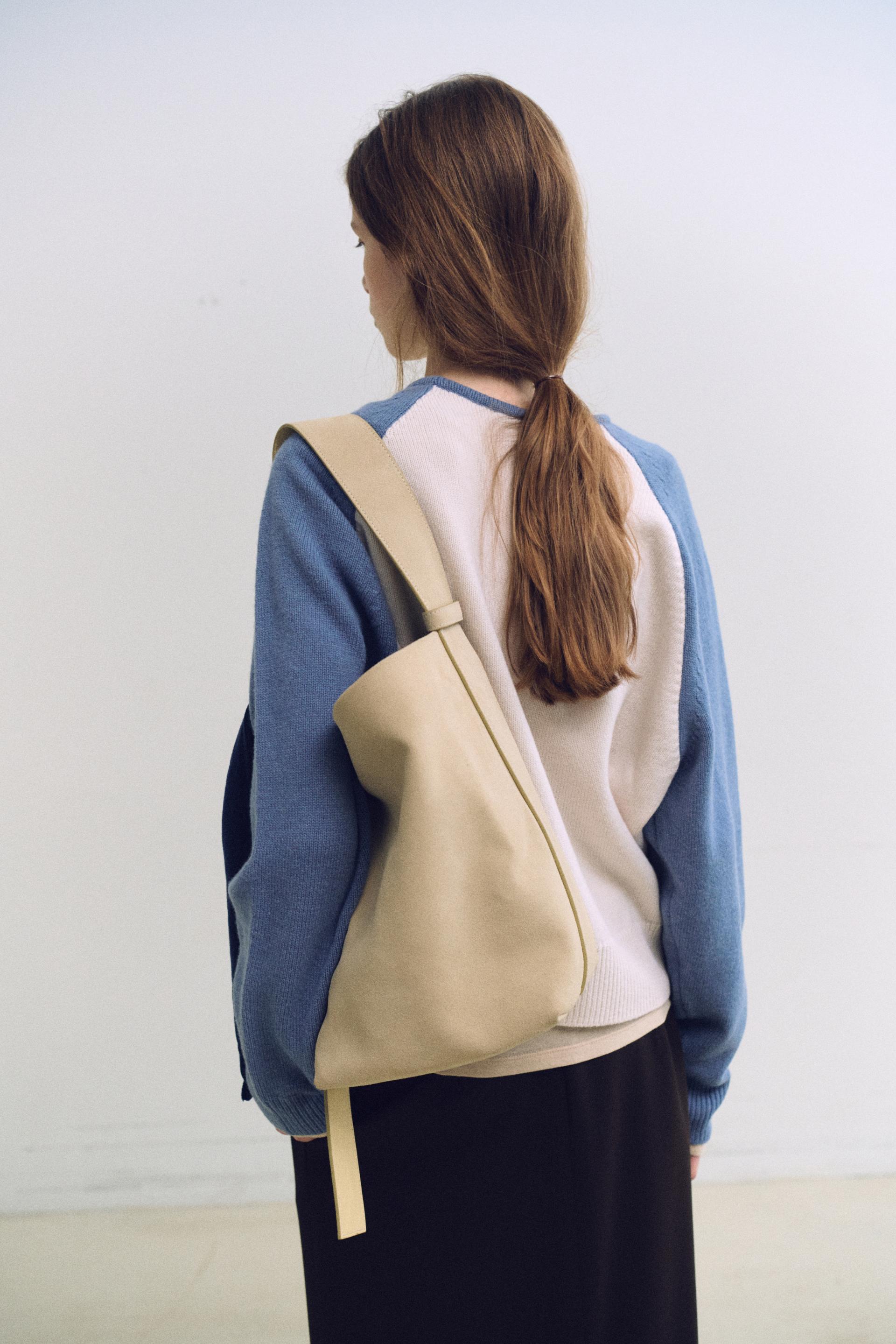 tone raglan knit (blue)