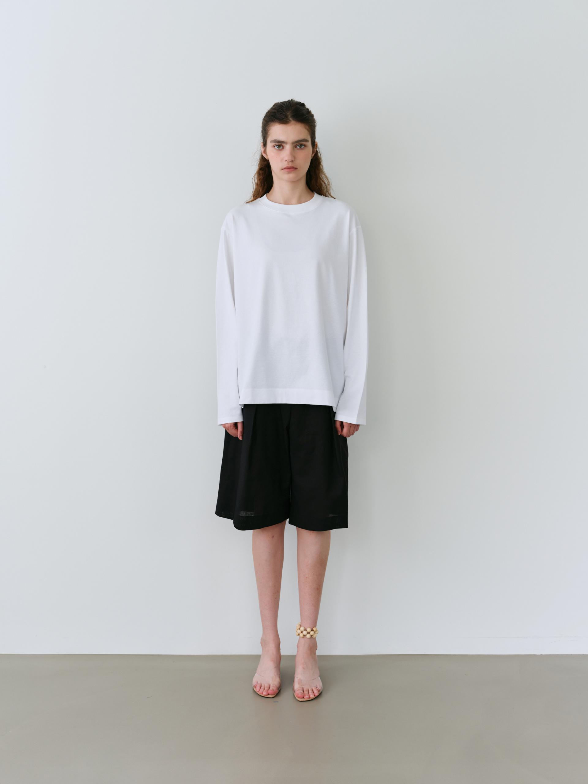 core long sleeve t-shirt (white)
