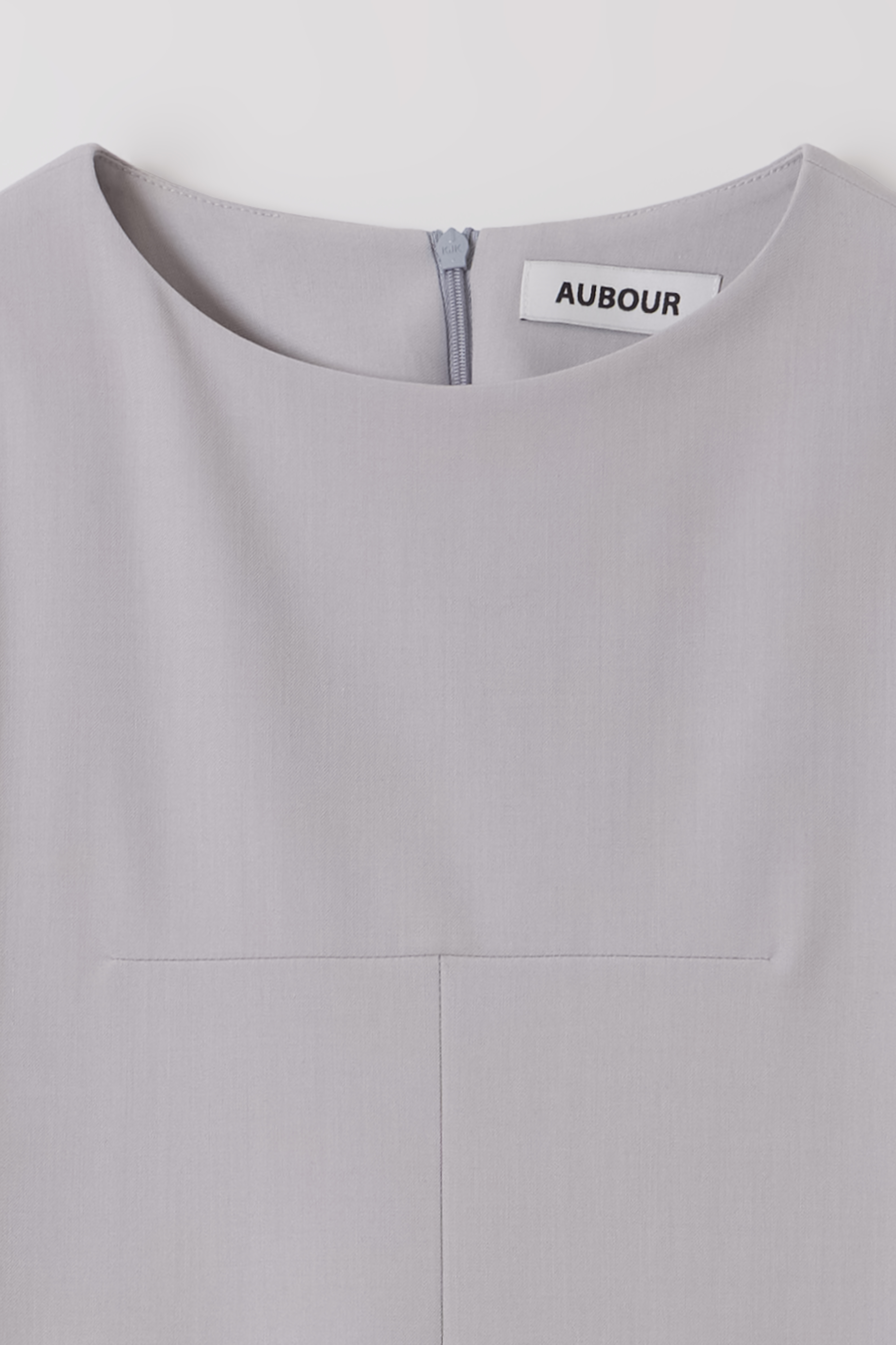 dart line blouse (powder sky)