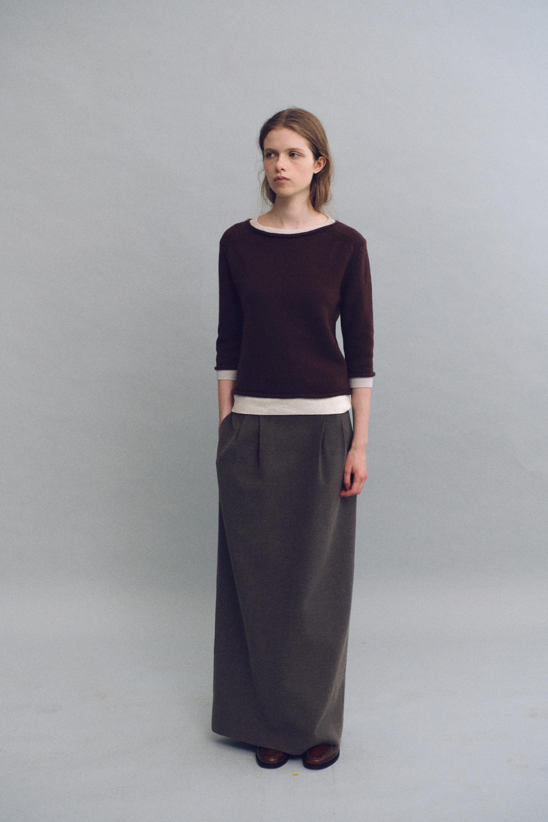 tuck maxi wool skirt (dusty brown)