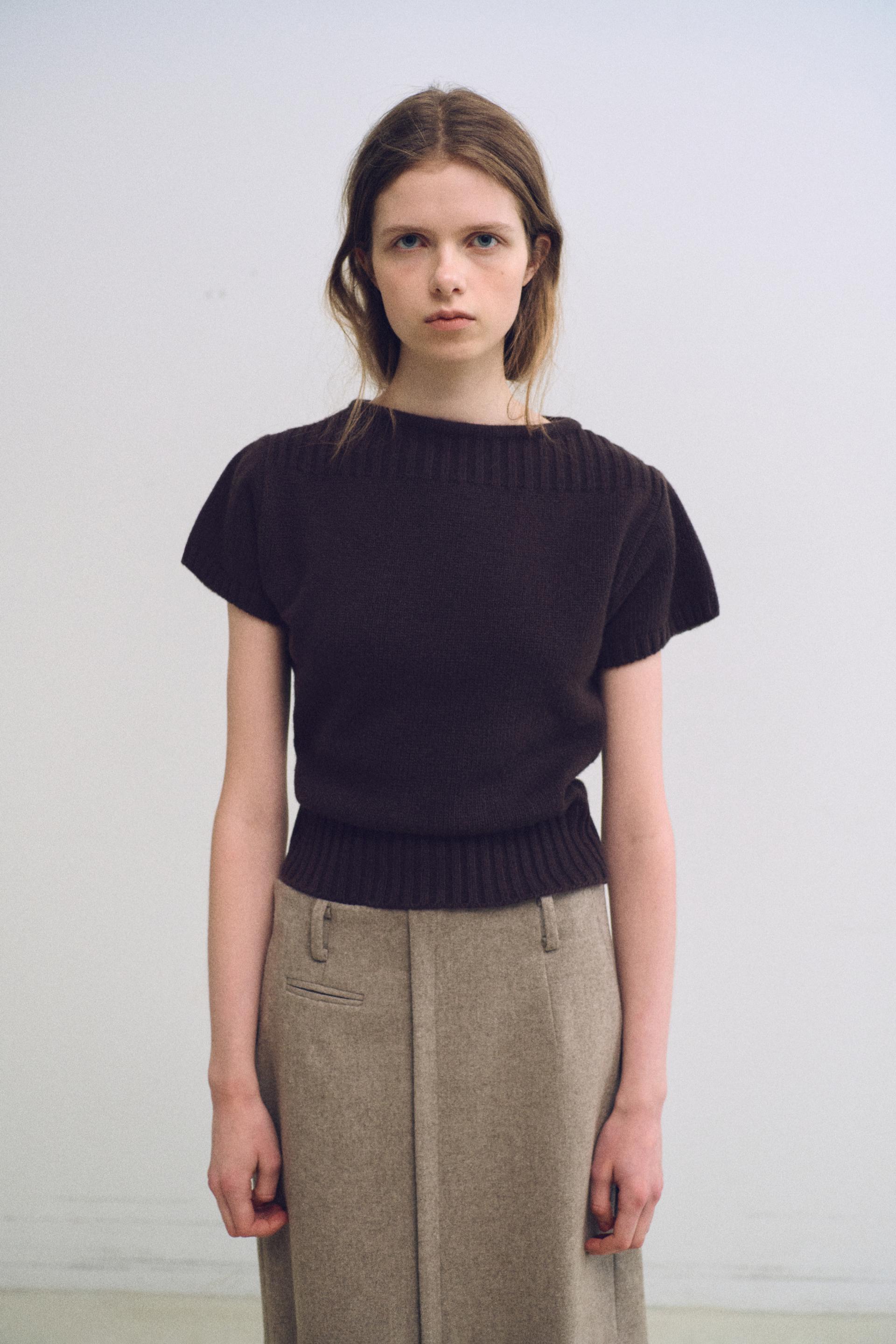 [4차 재입고 9/11 순차배송] boat-neck half knit (dark brown)