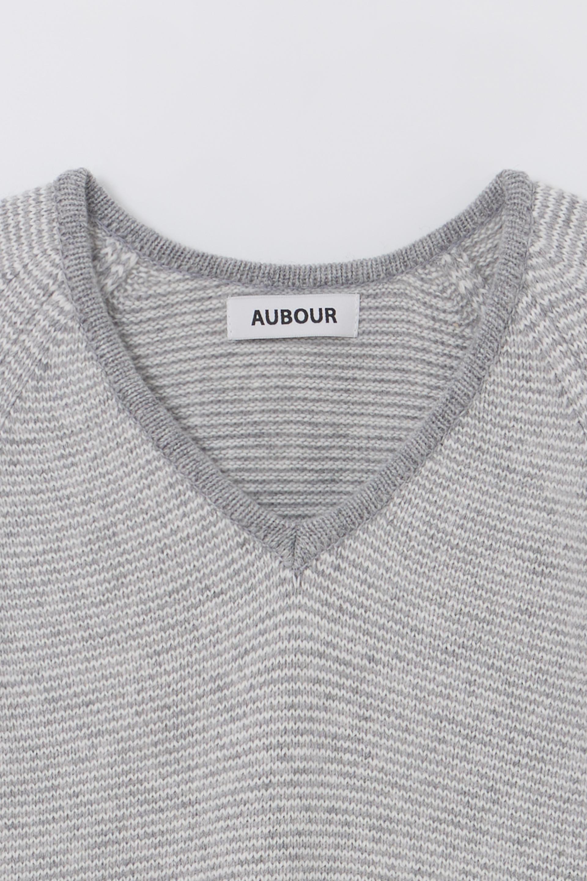 [2차 재입고] pipe v-neck knit (stripe light grey)