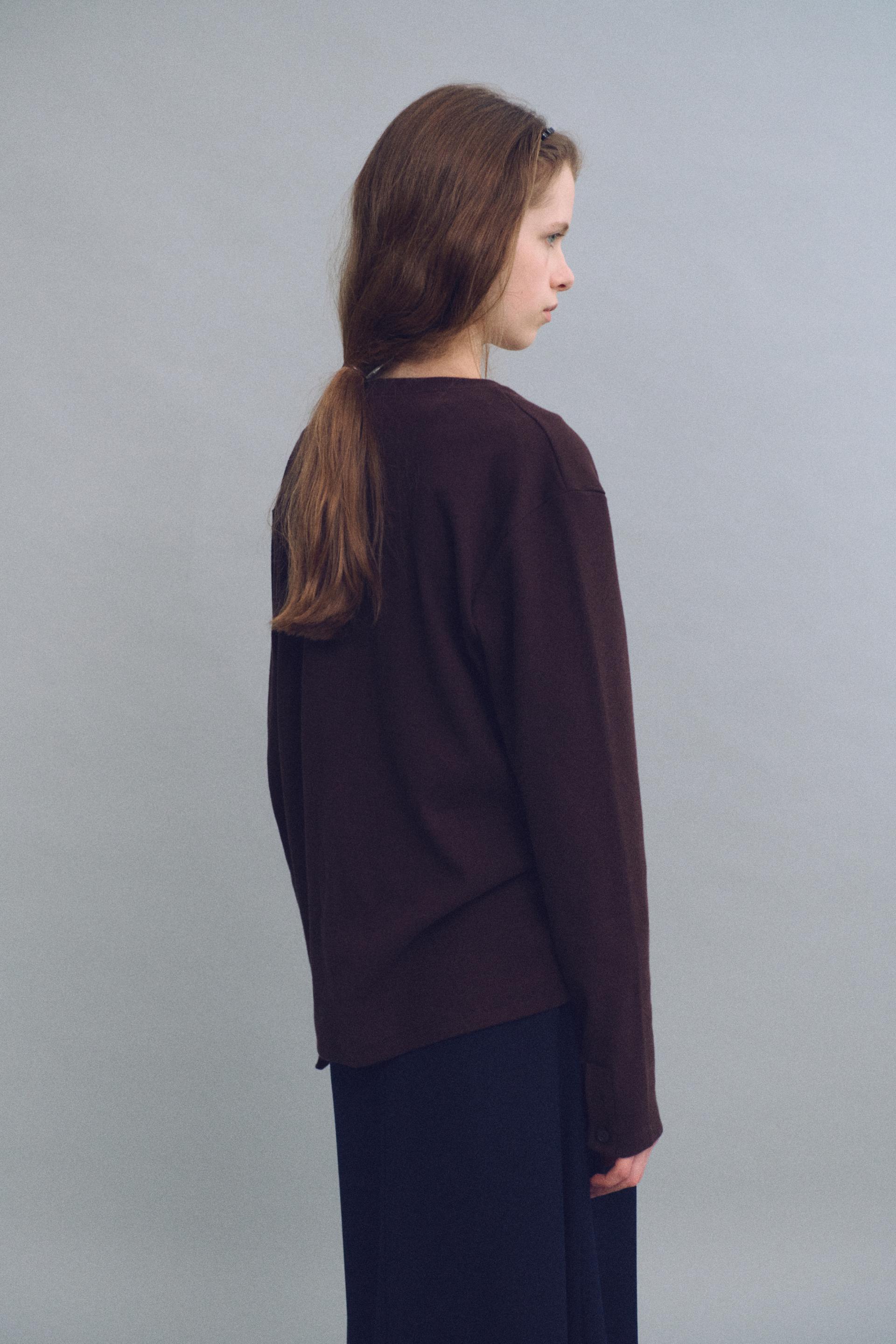 alter deep henley t-shirt (brown)