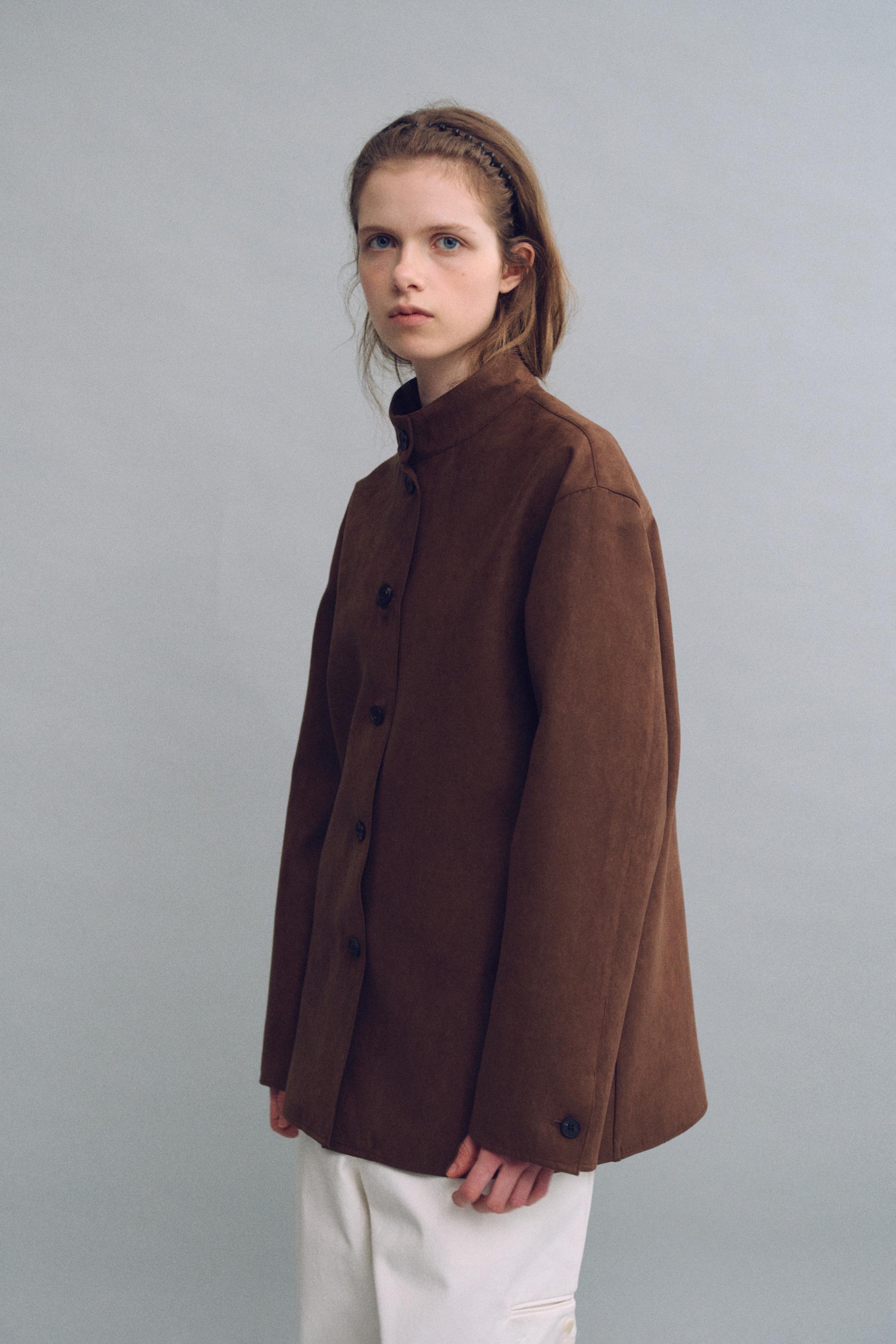 linear high neck jacket (suede brown)