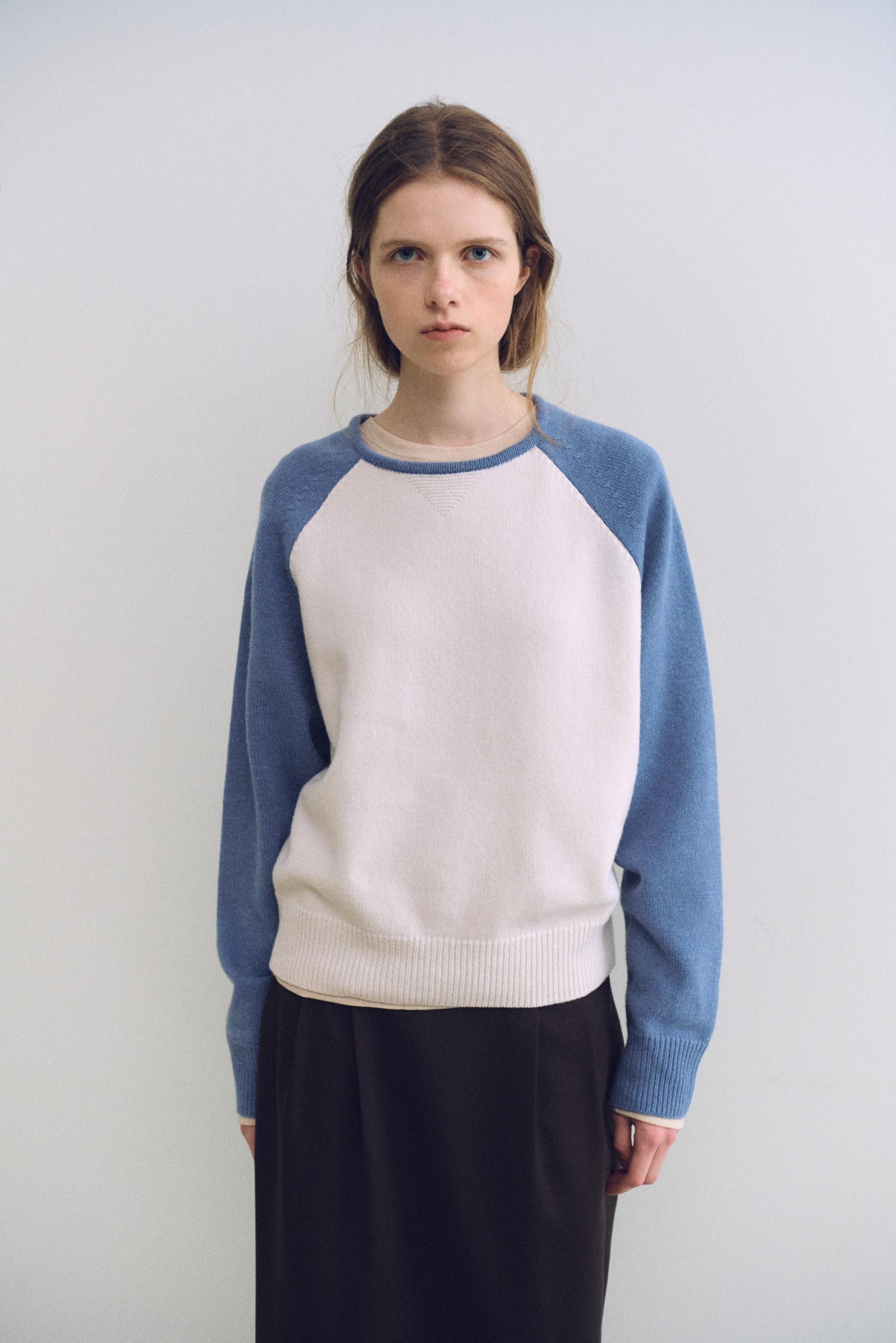 tone raglan knit (blue)
