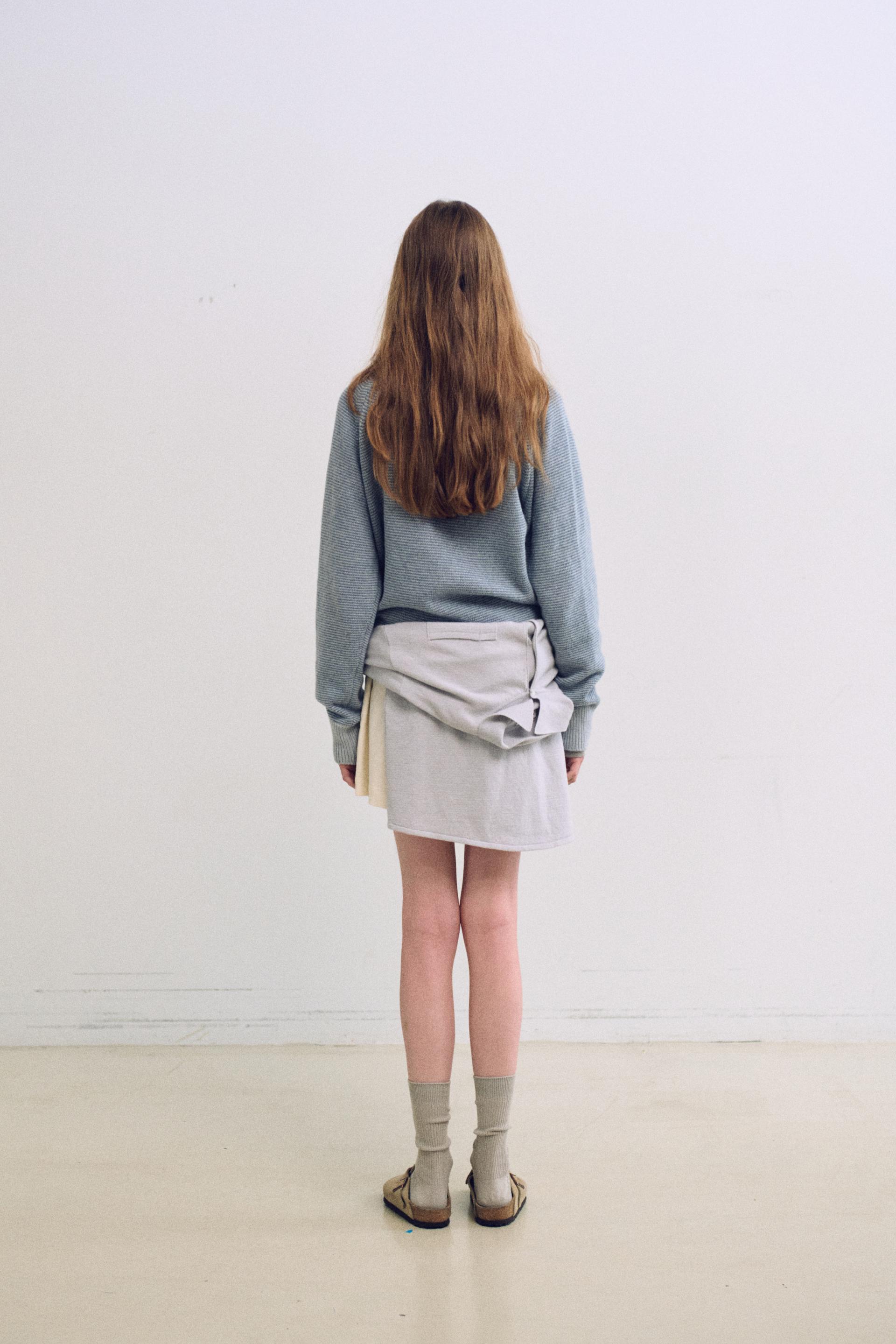 pipe v-neck knit (stripe sky blue)