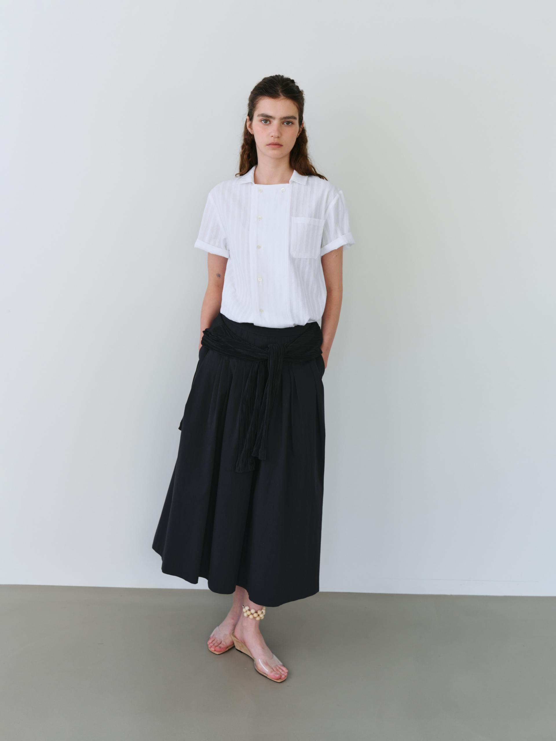 overlap half shirt (white stripe)