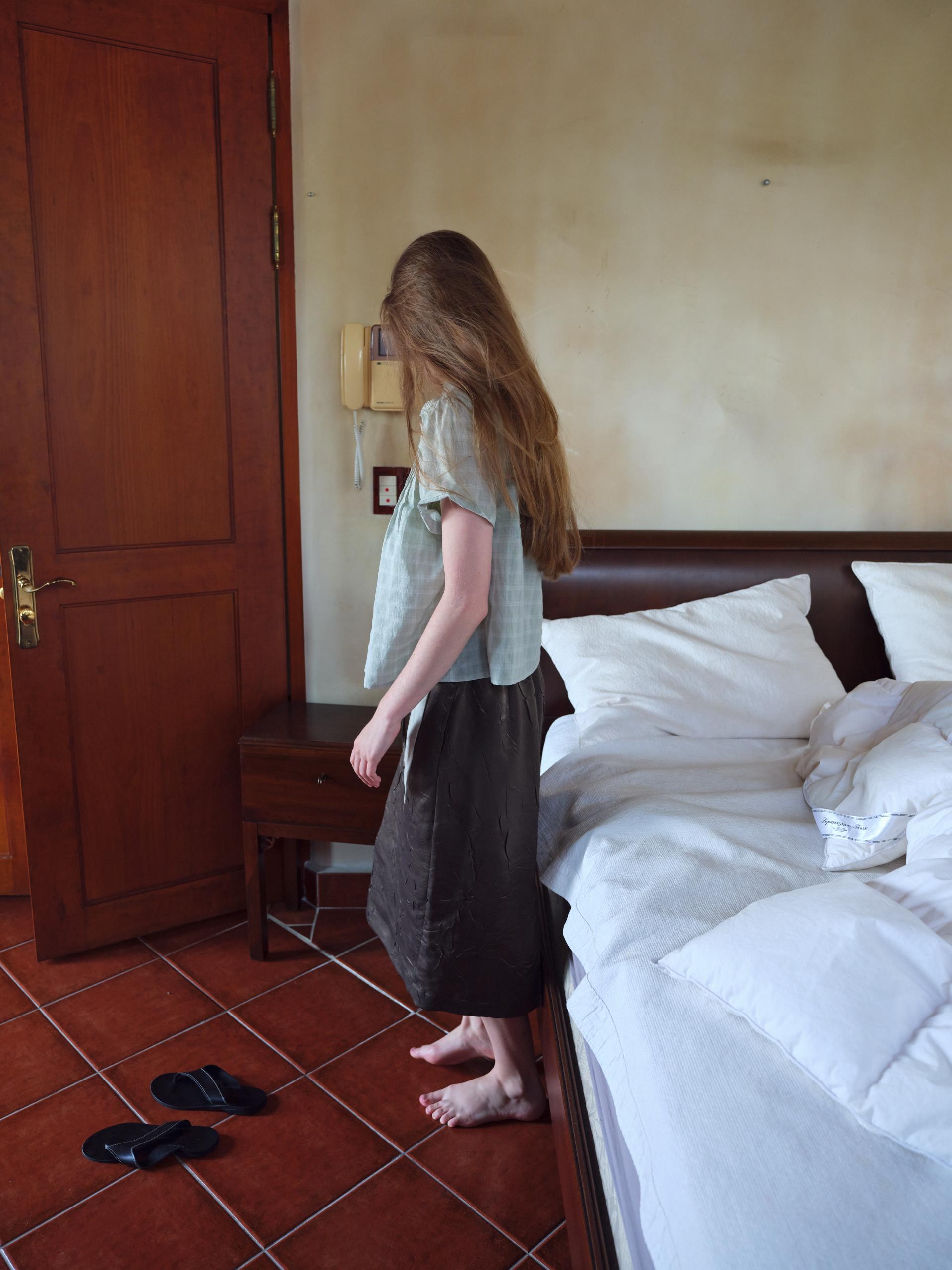 putty satin skirt (brown)
