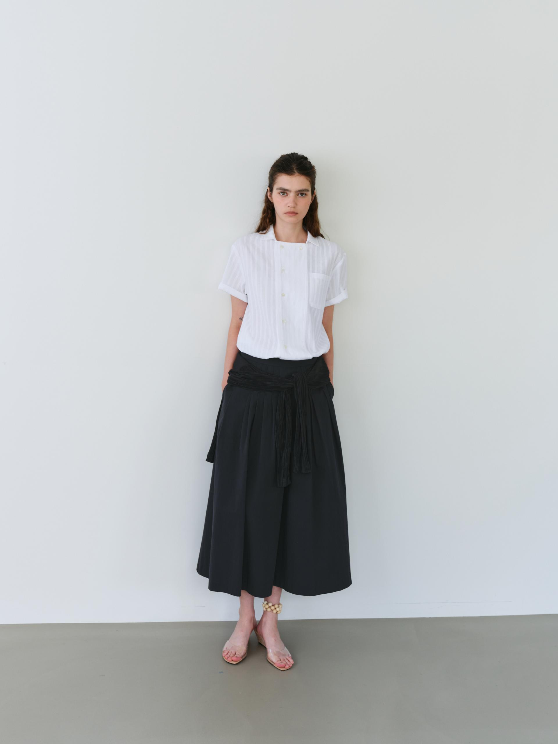 overlap half shirt (white stripe)