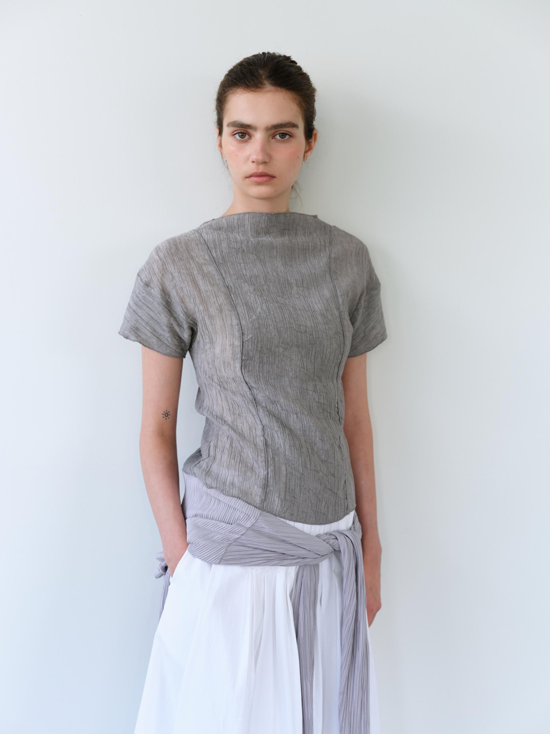 [4차 재입고 7/10 순차배송] pleats seam half blouse (grey)