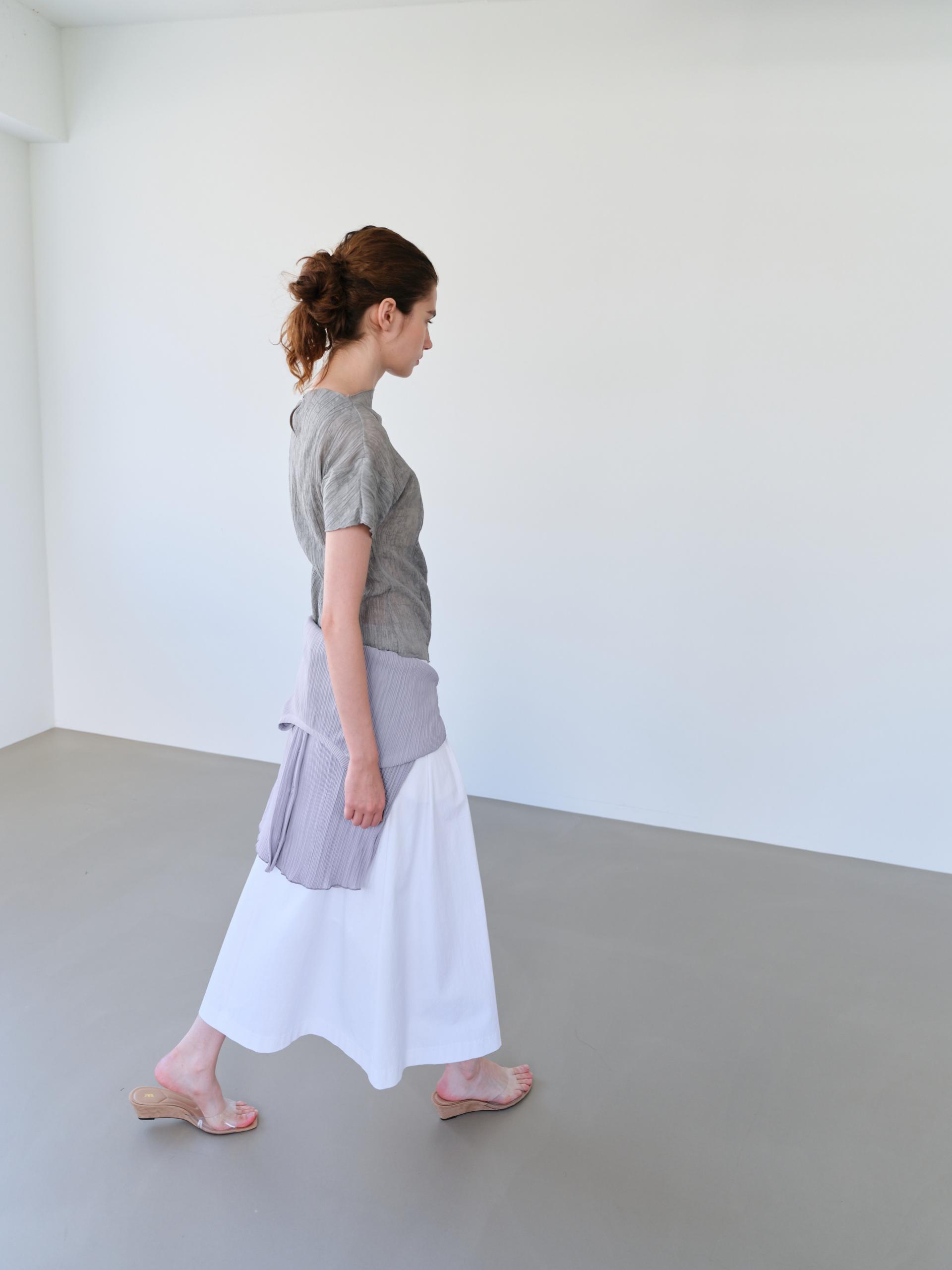 [4차 재입고 7/10 순차배송] pleats seam half blouse (grey)