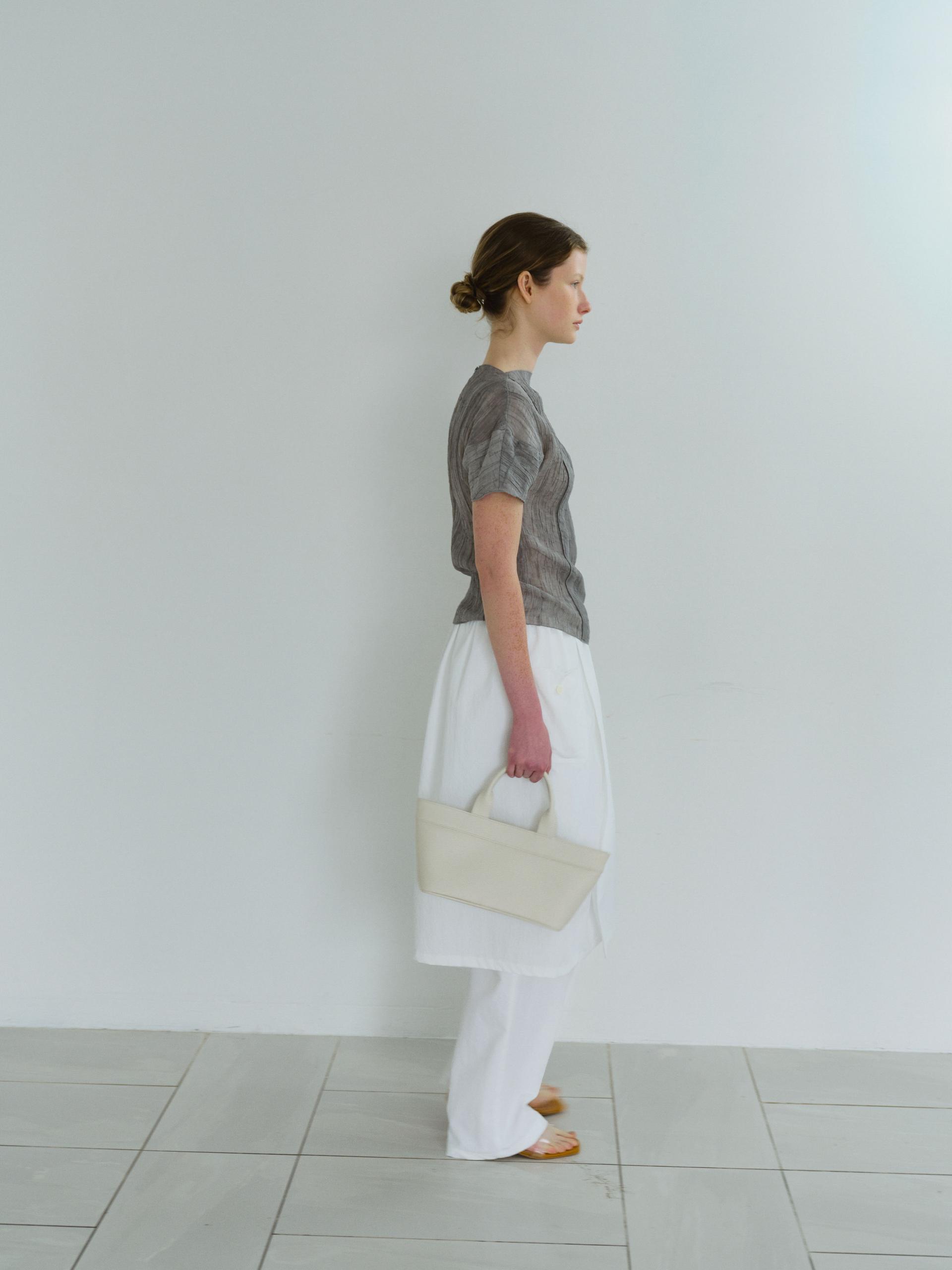 [4차 재입고 7/10 순차배송] pleats seam half blouse (grey)