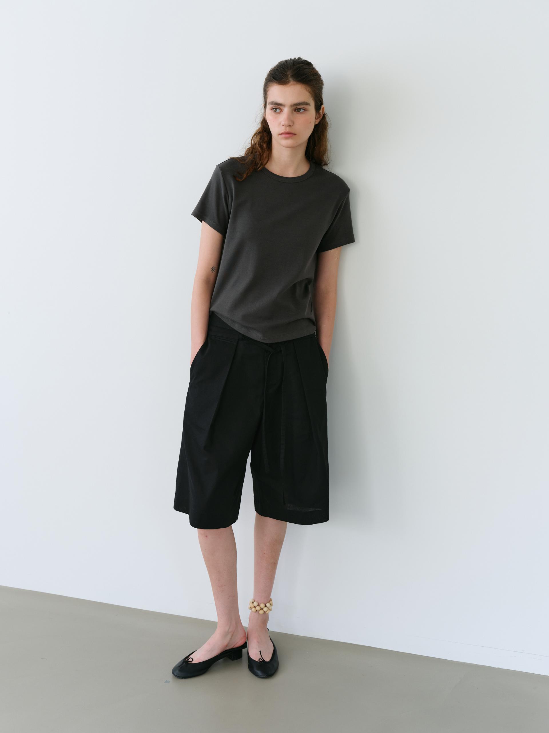 core t-shirt (charcoal)