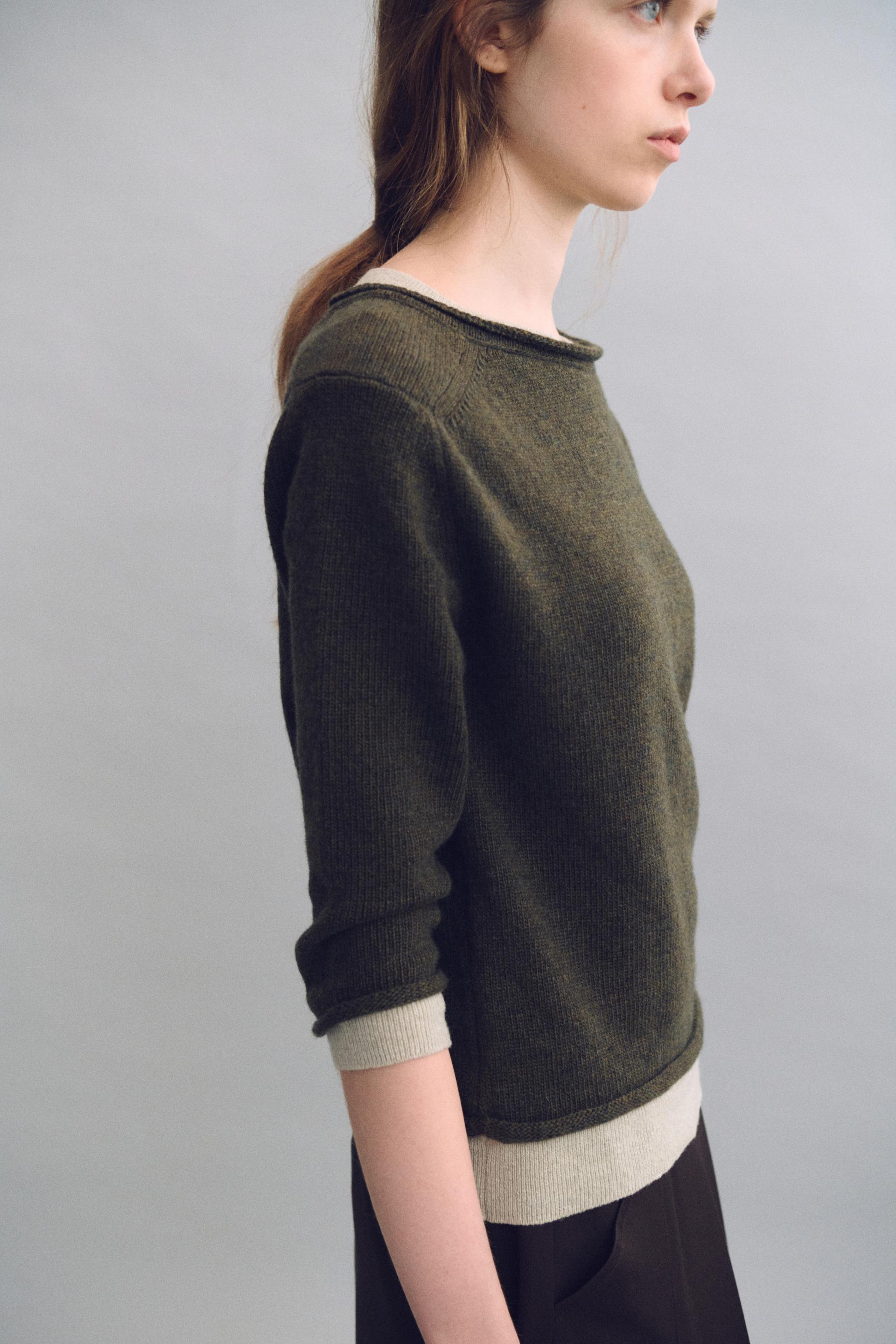 layered roll knit (olive)