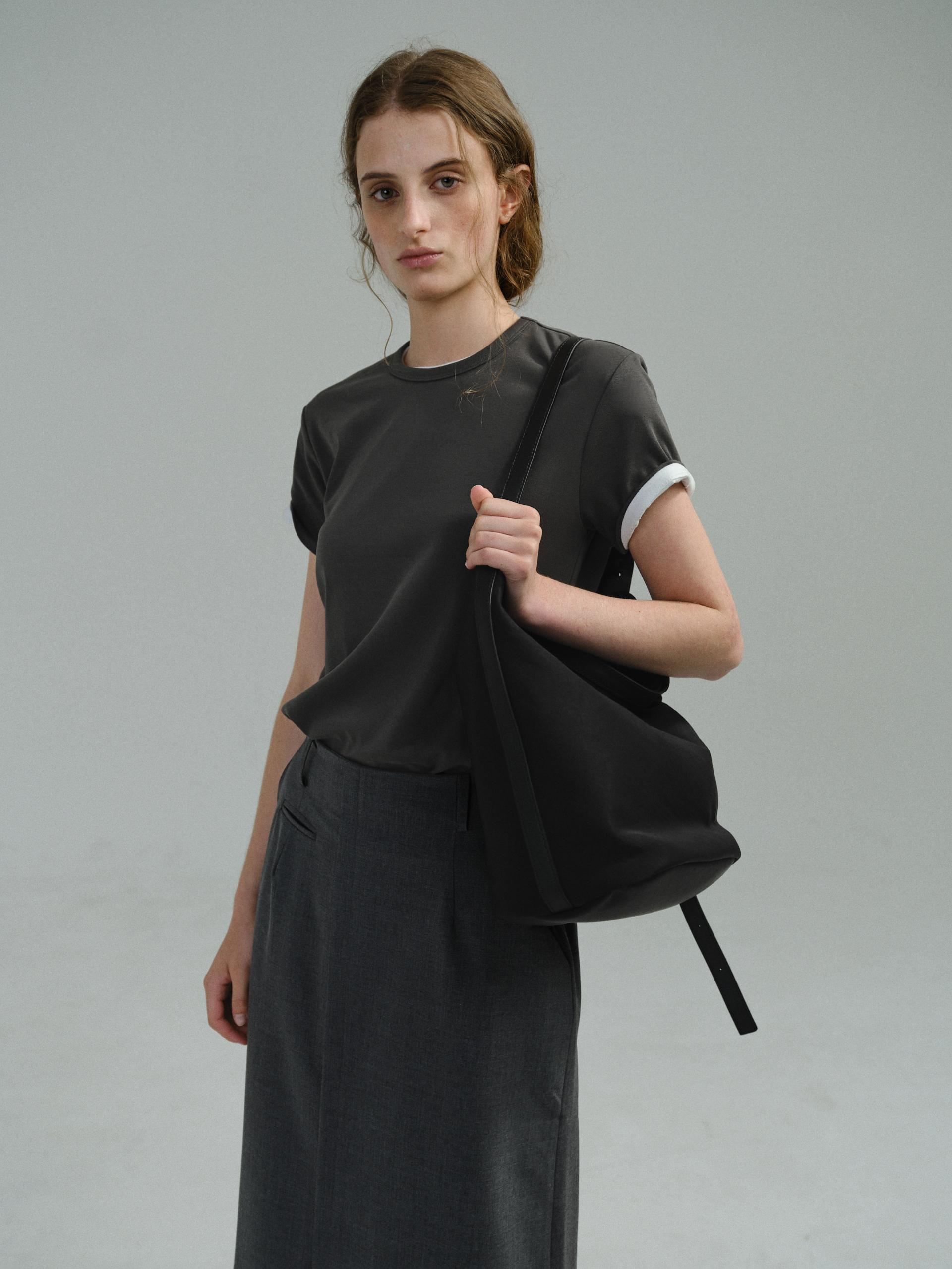 core t-shirt (charcoal)