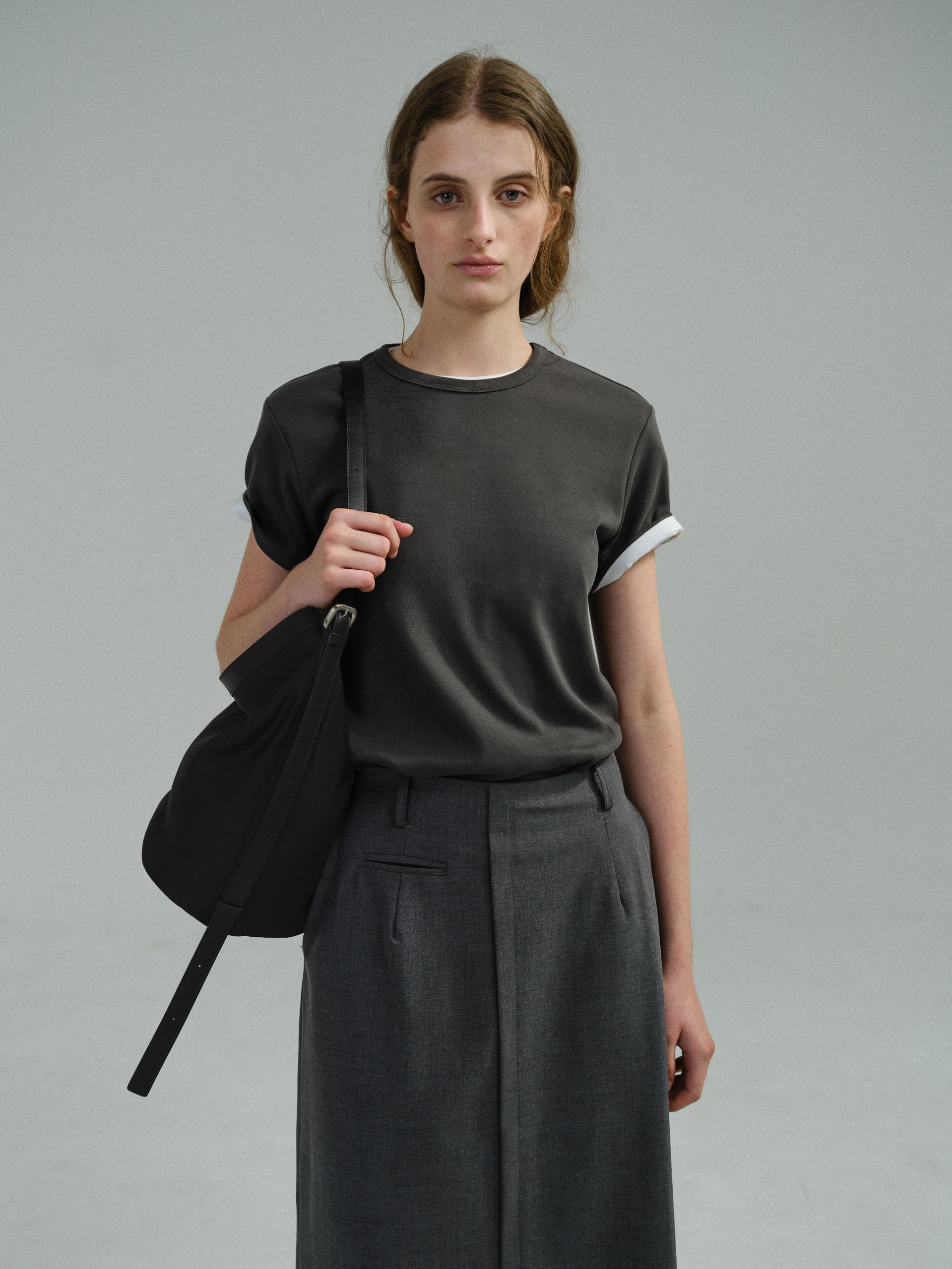 core t-shirt (charcoal)