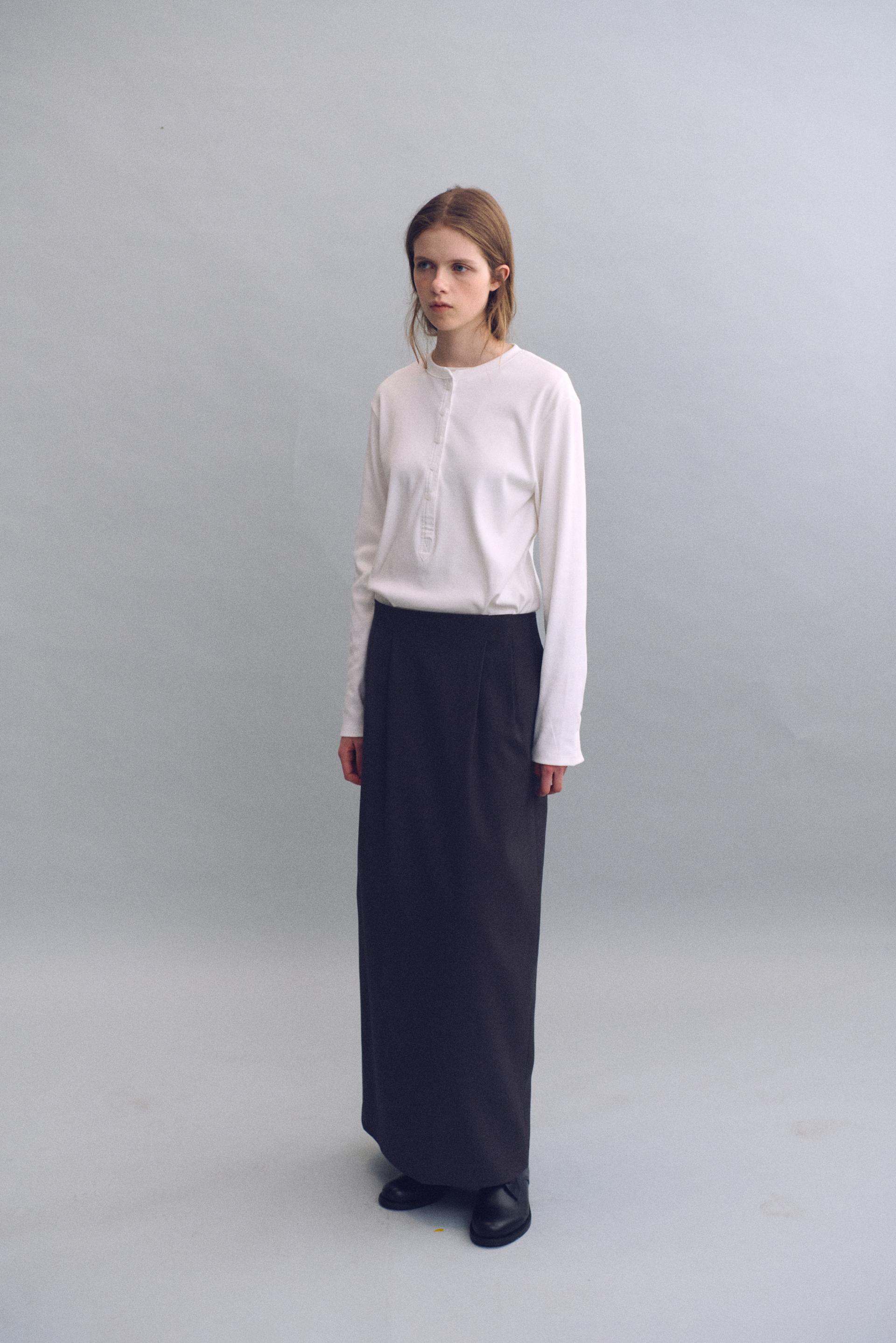 tuck maxi wool skirt (charcoal)