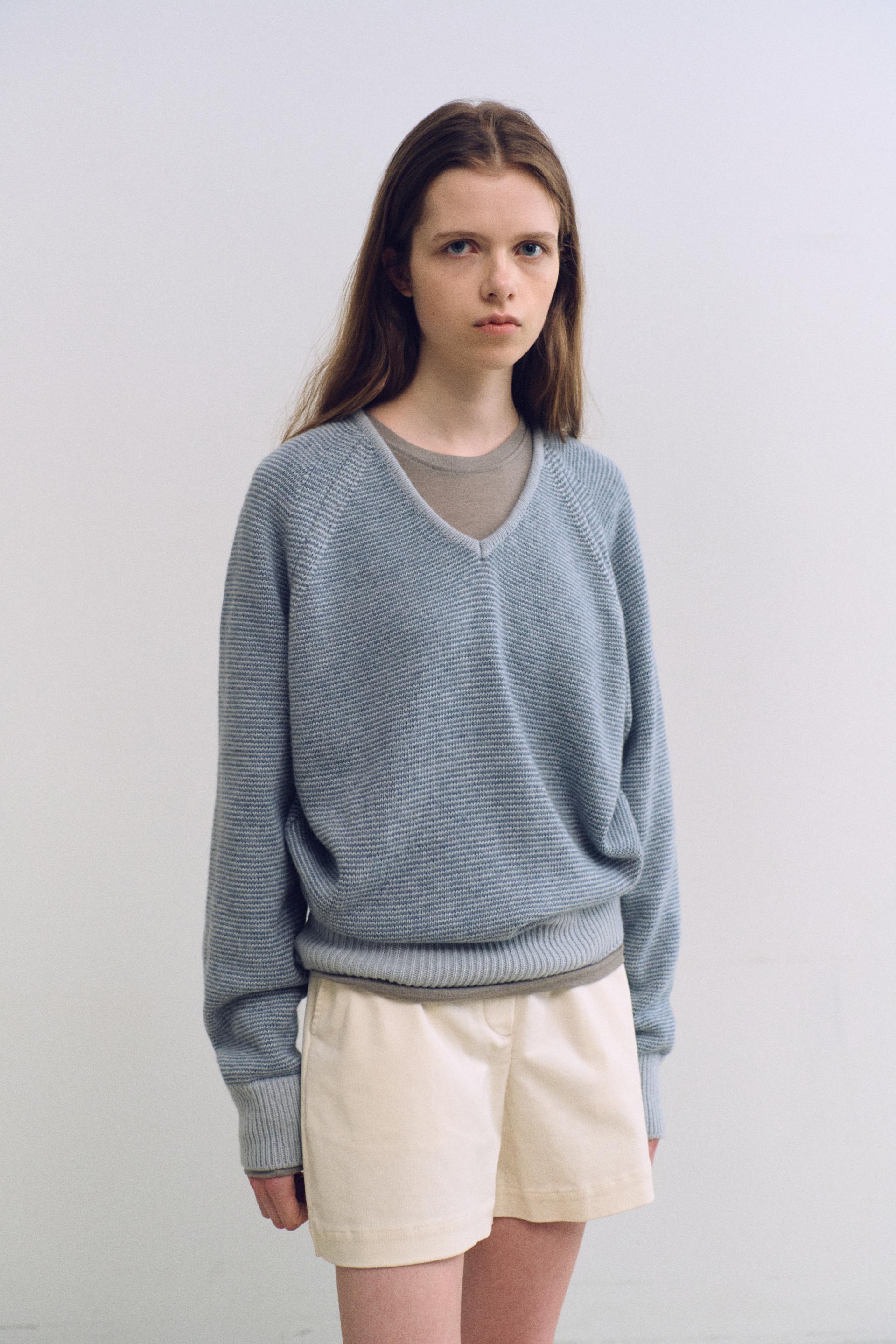 pipe v-neck knit (stripe sky blue)