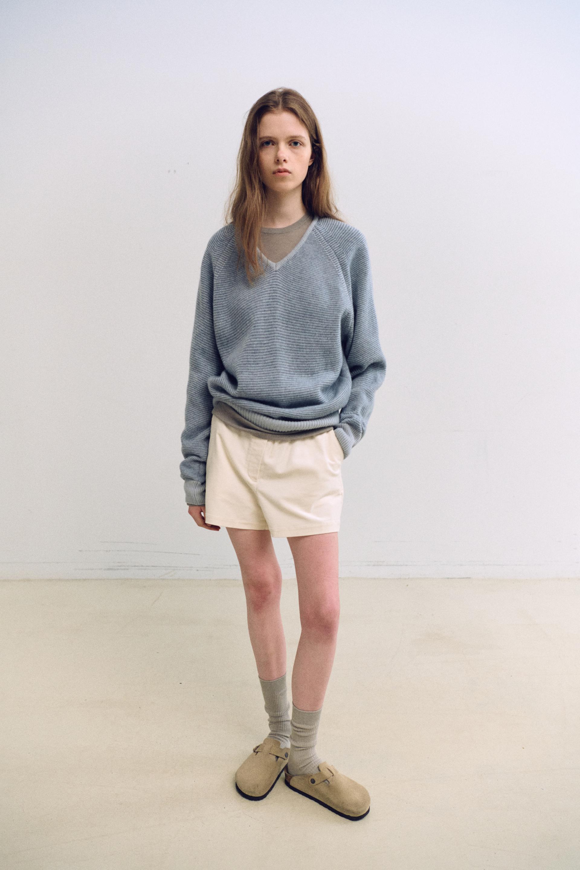pipe v-neck knit (stripe sky blue)
