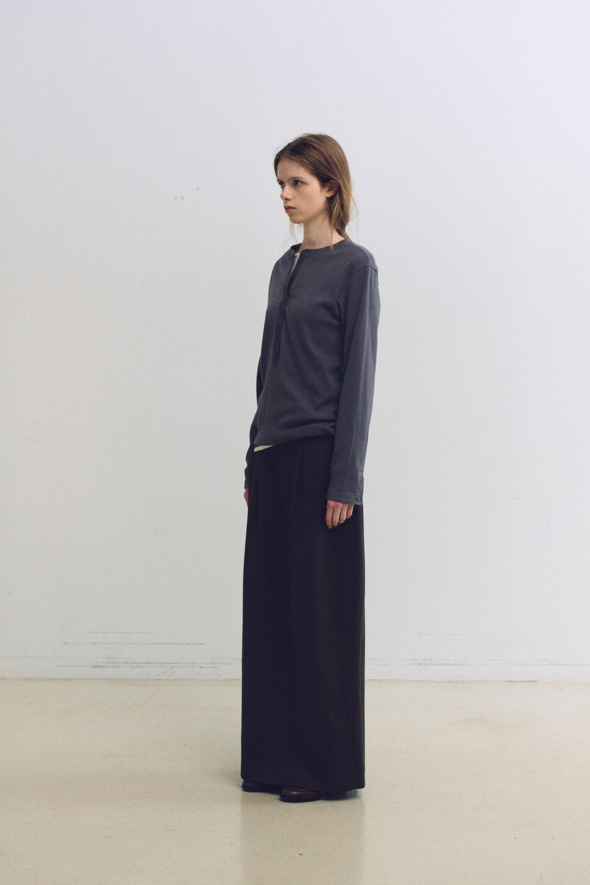 tuck maxi wool skirt (charcoal)